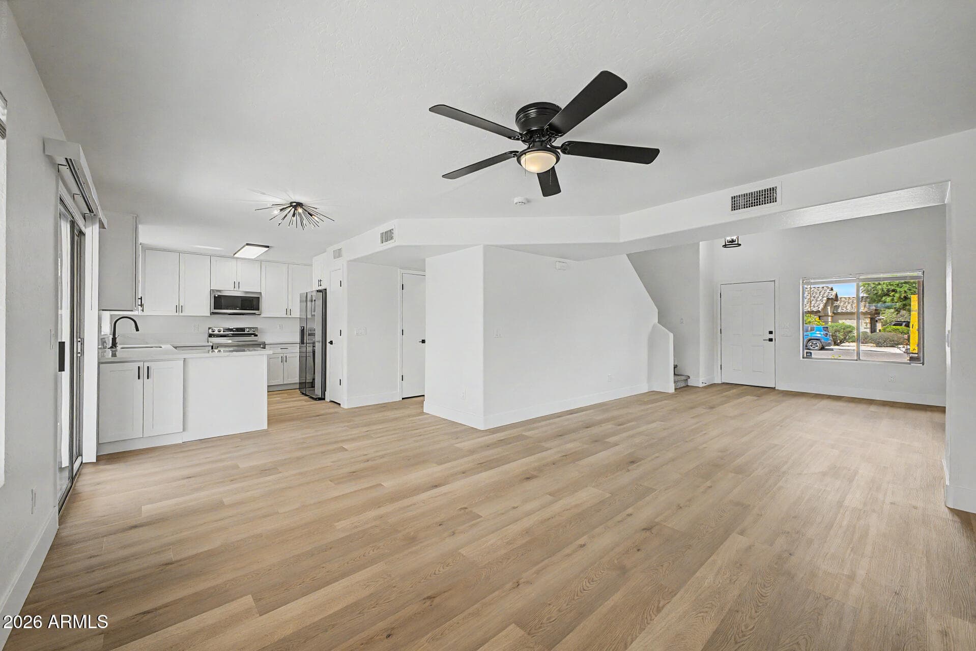 6337 W Chickasaw St — photo 2