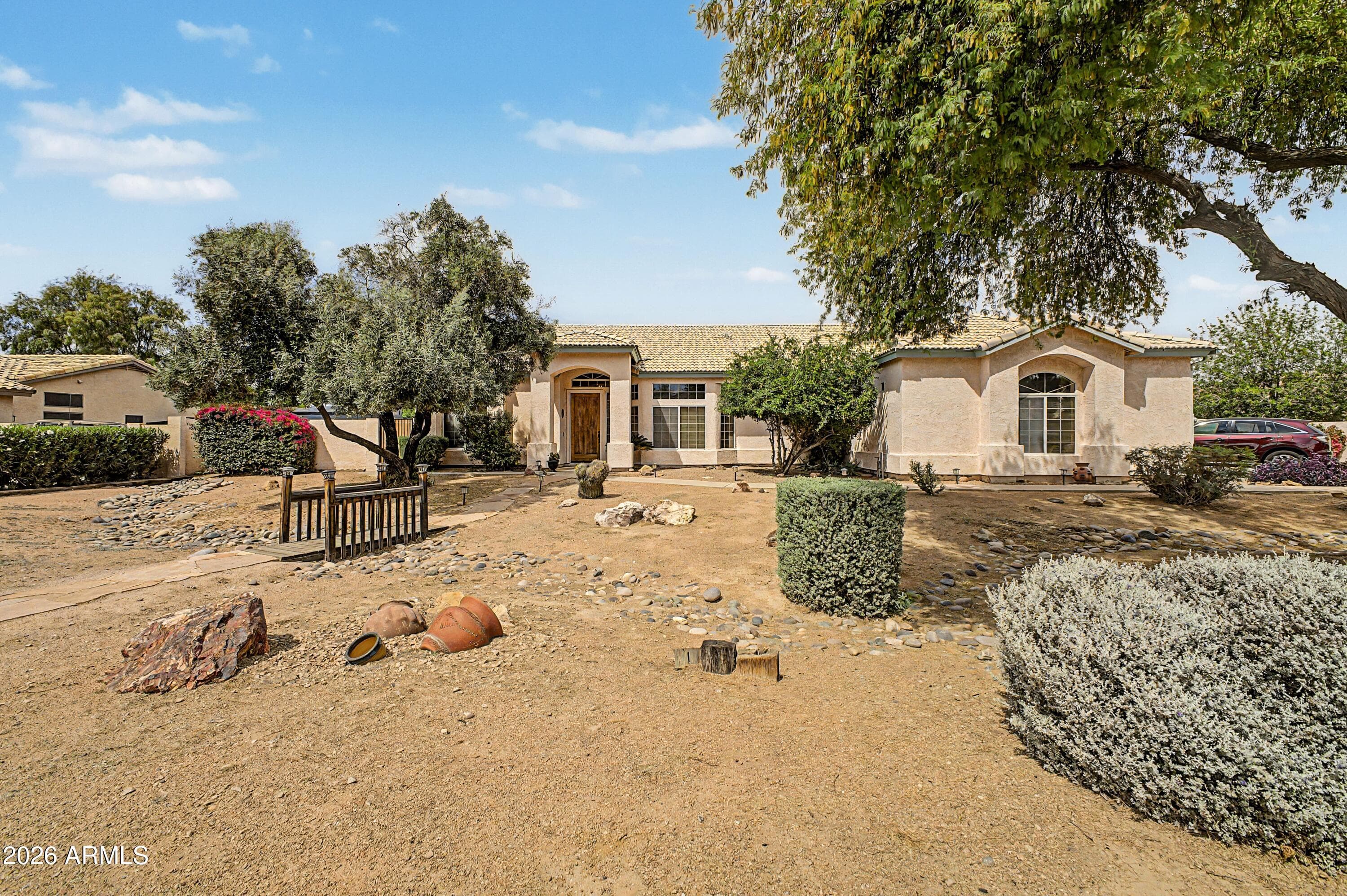 19336 E Avenida Del Valle -- — photo 1