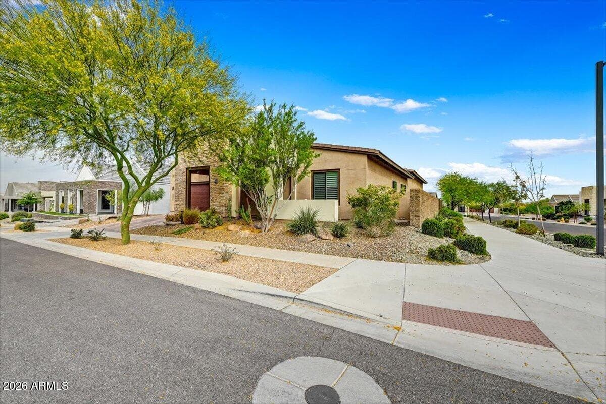 1352 E La Mirada Dr — photo 2