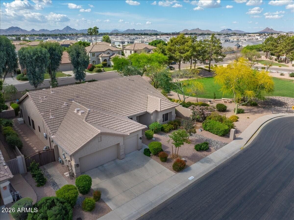 5227 E Libby St — photo 1