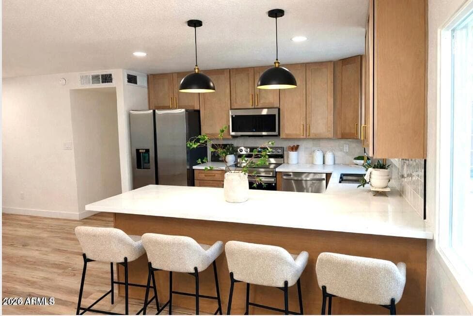 7946 W Coolidge St — photo 1