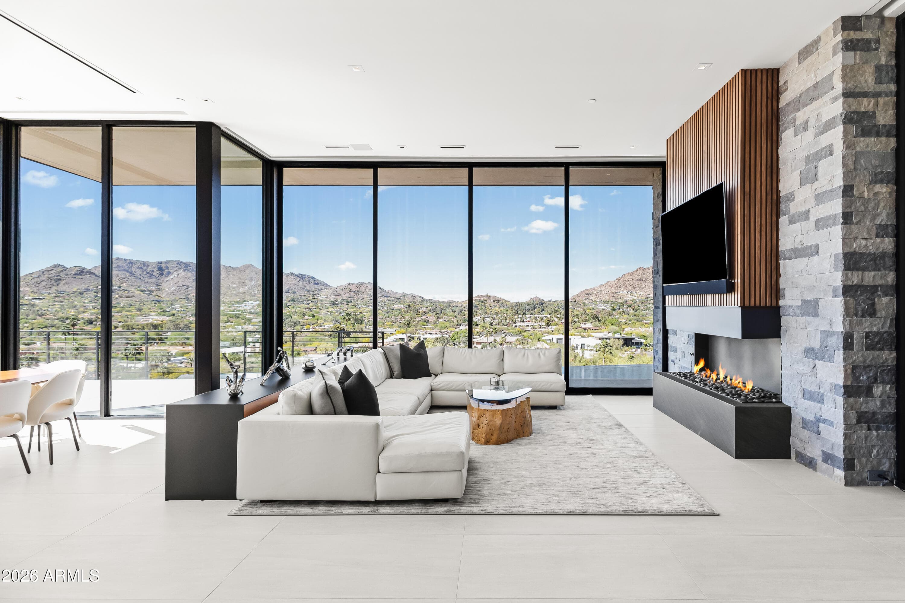 5002 E Valle Vista Way — photo 1