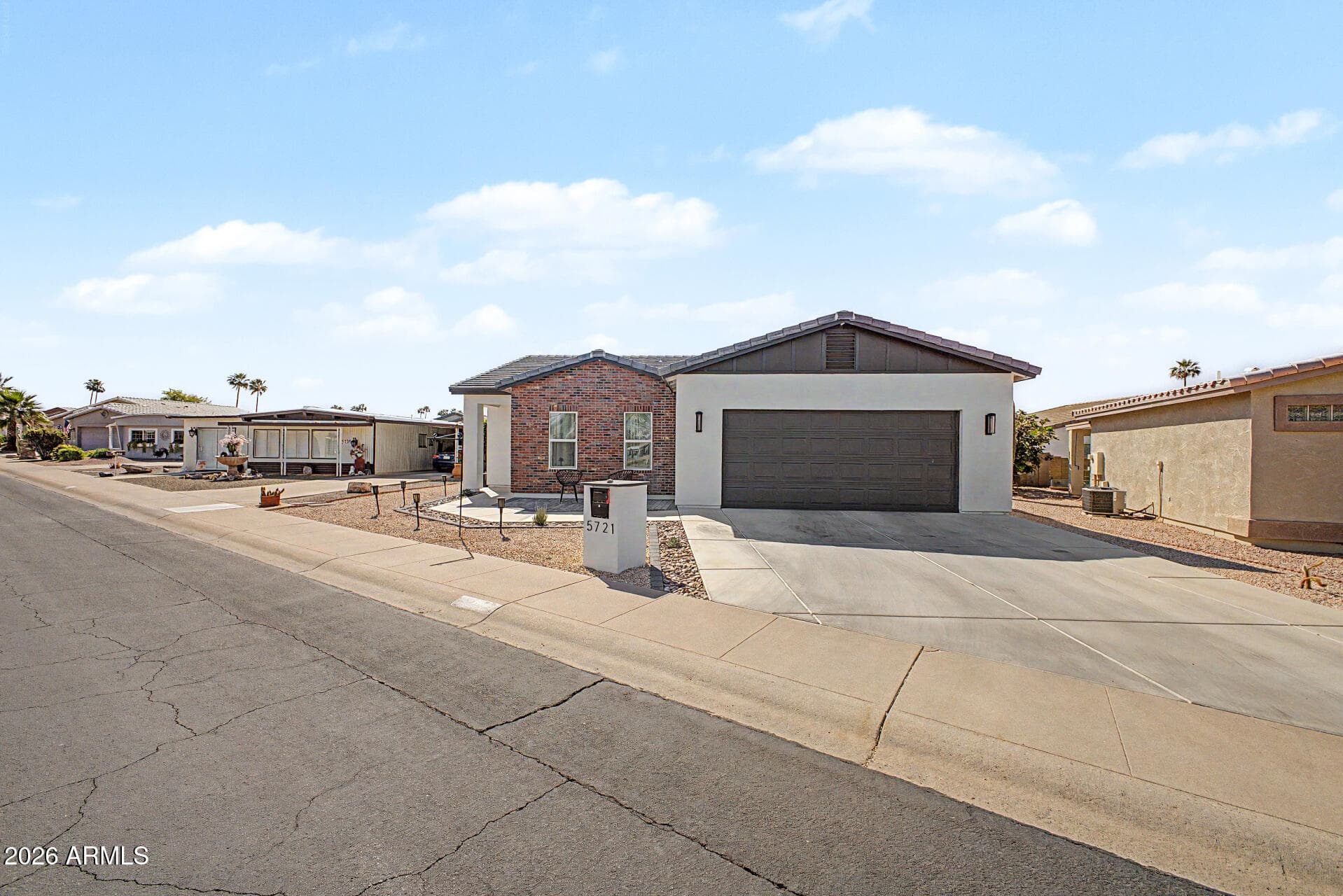 5721 E Leland St — photo 1