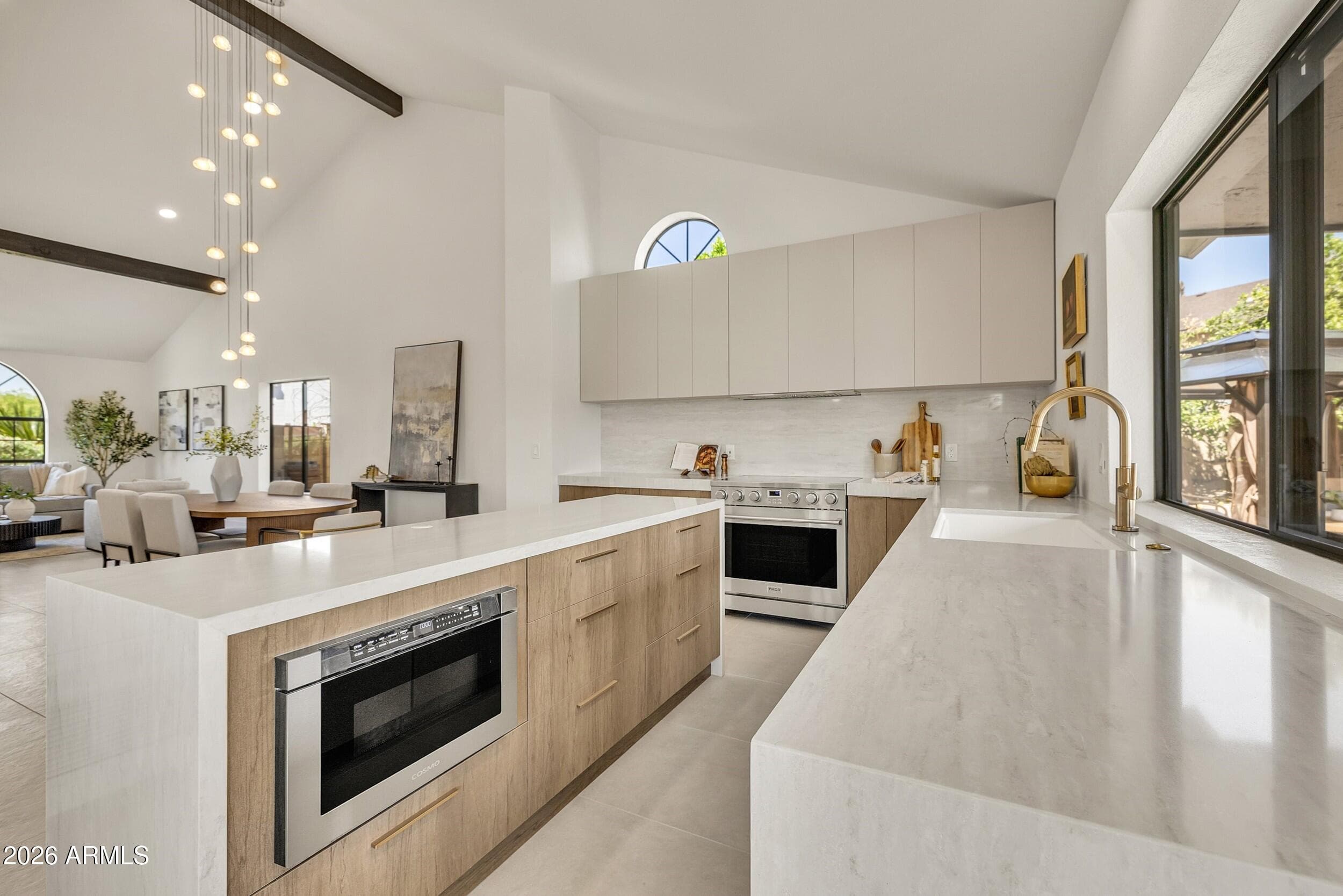 5526 E Terry Dr — photo 2