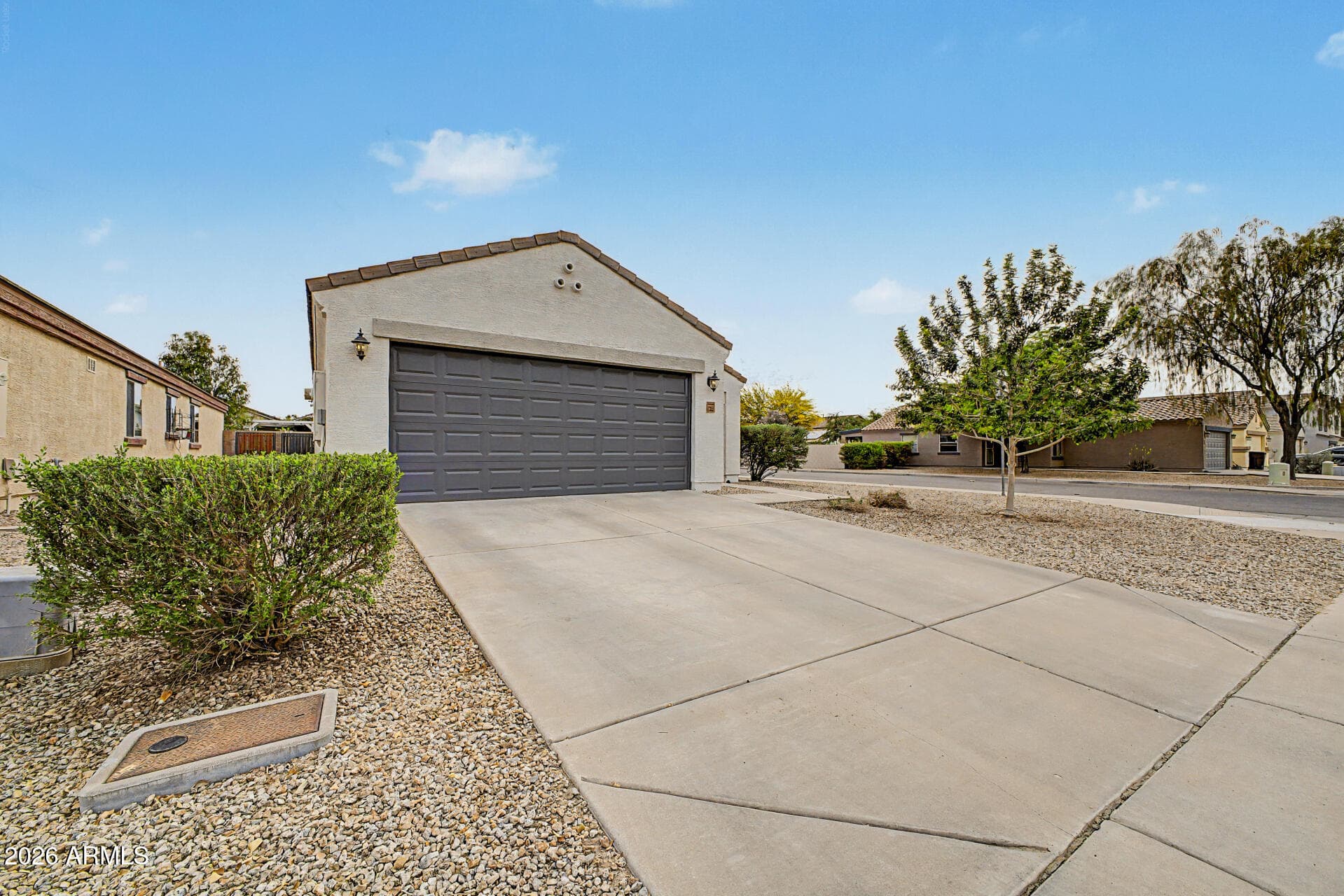 1385 E Kelsi Ave — photo 2