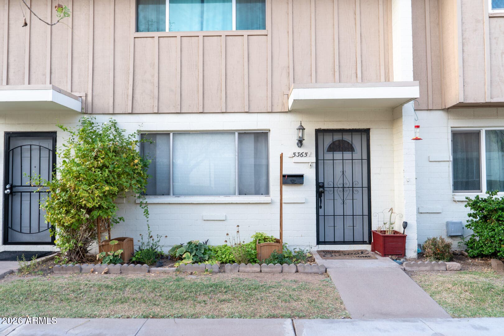 5365 N Black Cyn Hwy — photo 2