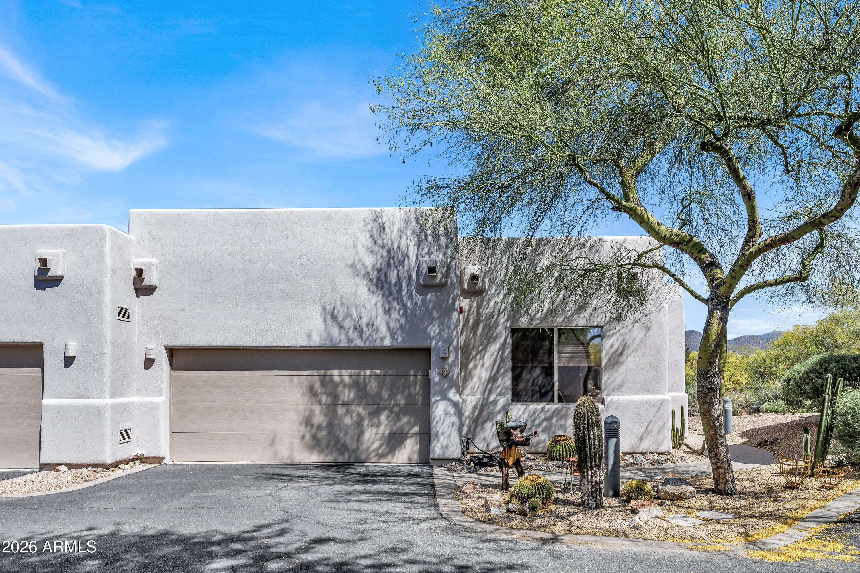 7402 E Hum Rd 19 — photo 2