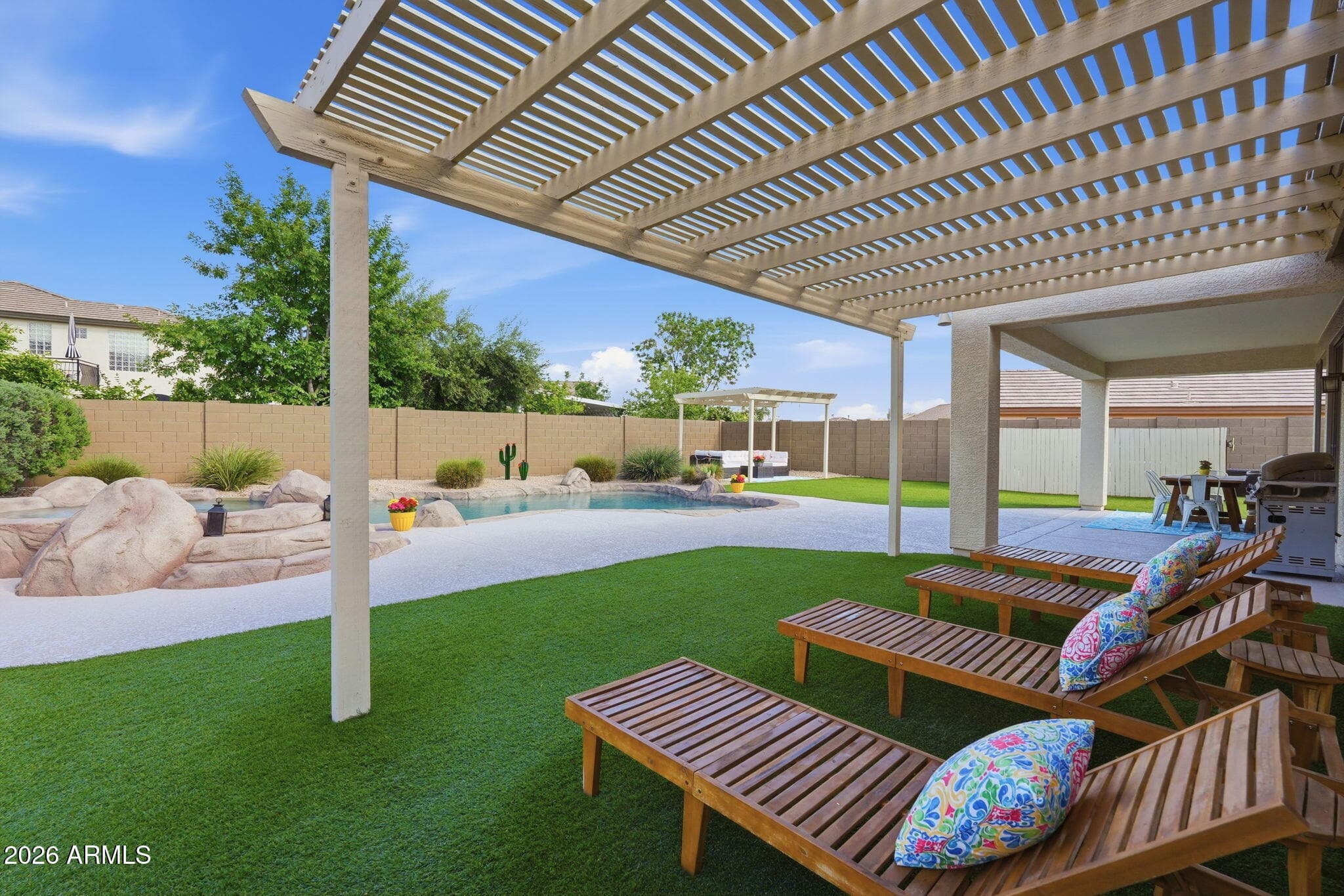 40205 N Faith Ln — photo 2