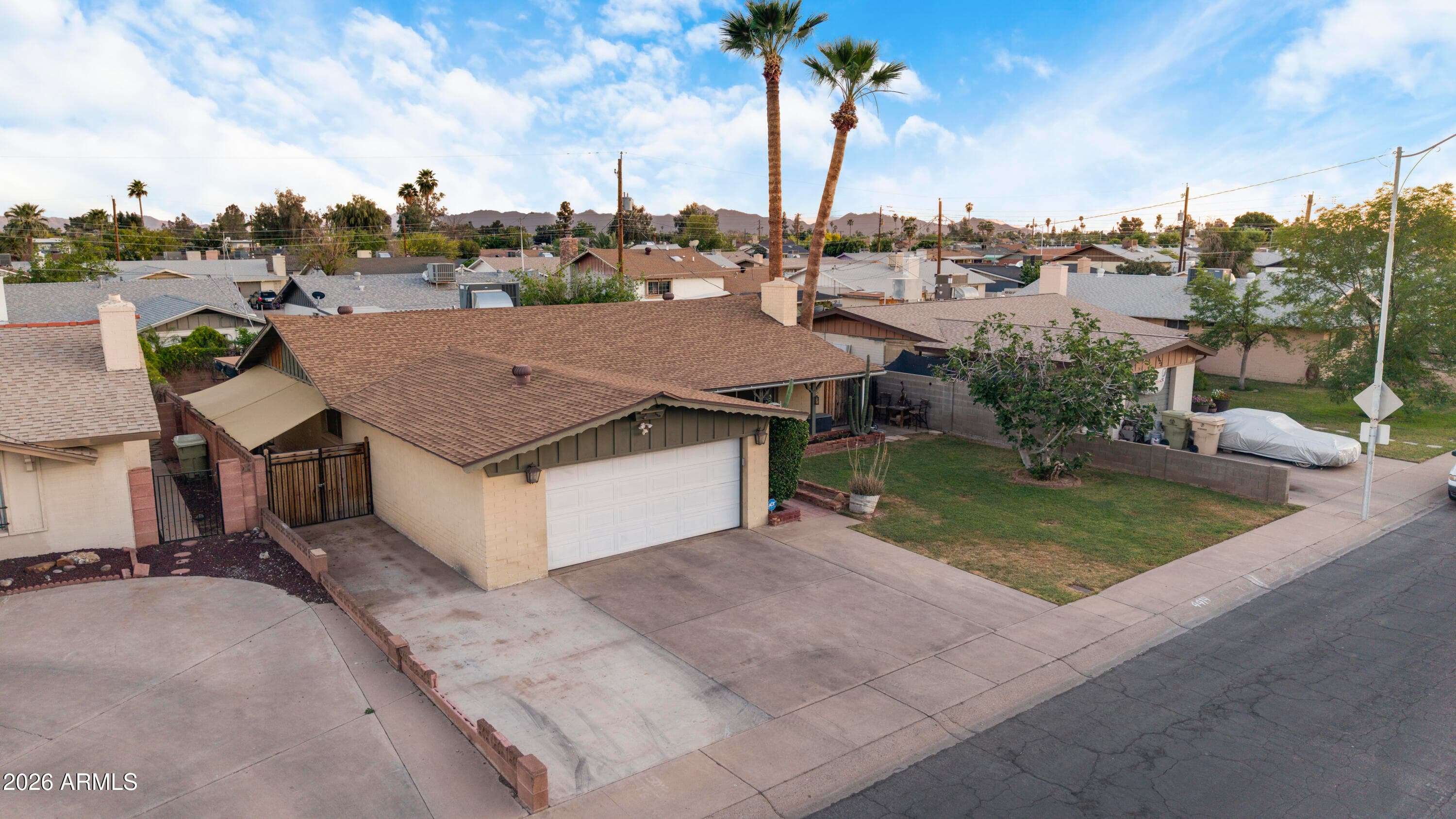 4419 W Keim Dr — photo 2