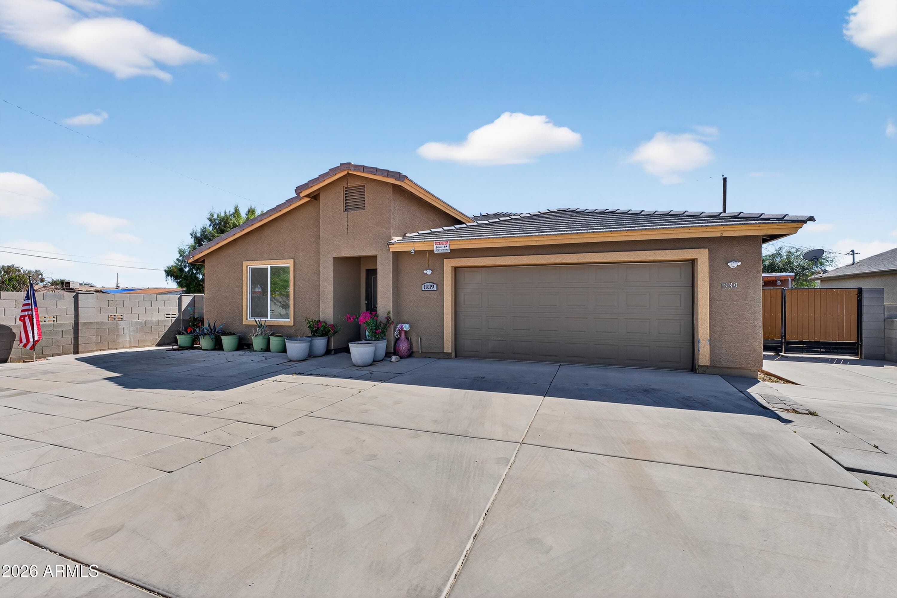 1939 E Encinas Ln — photo 2