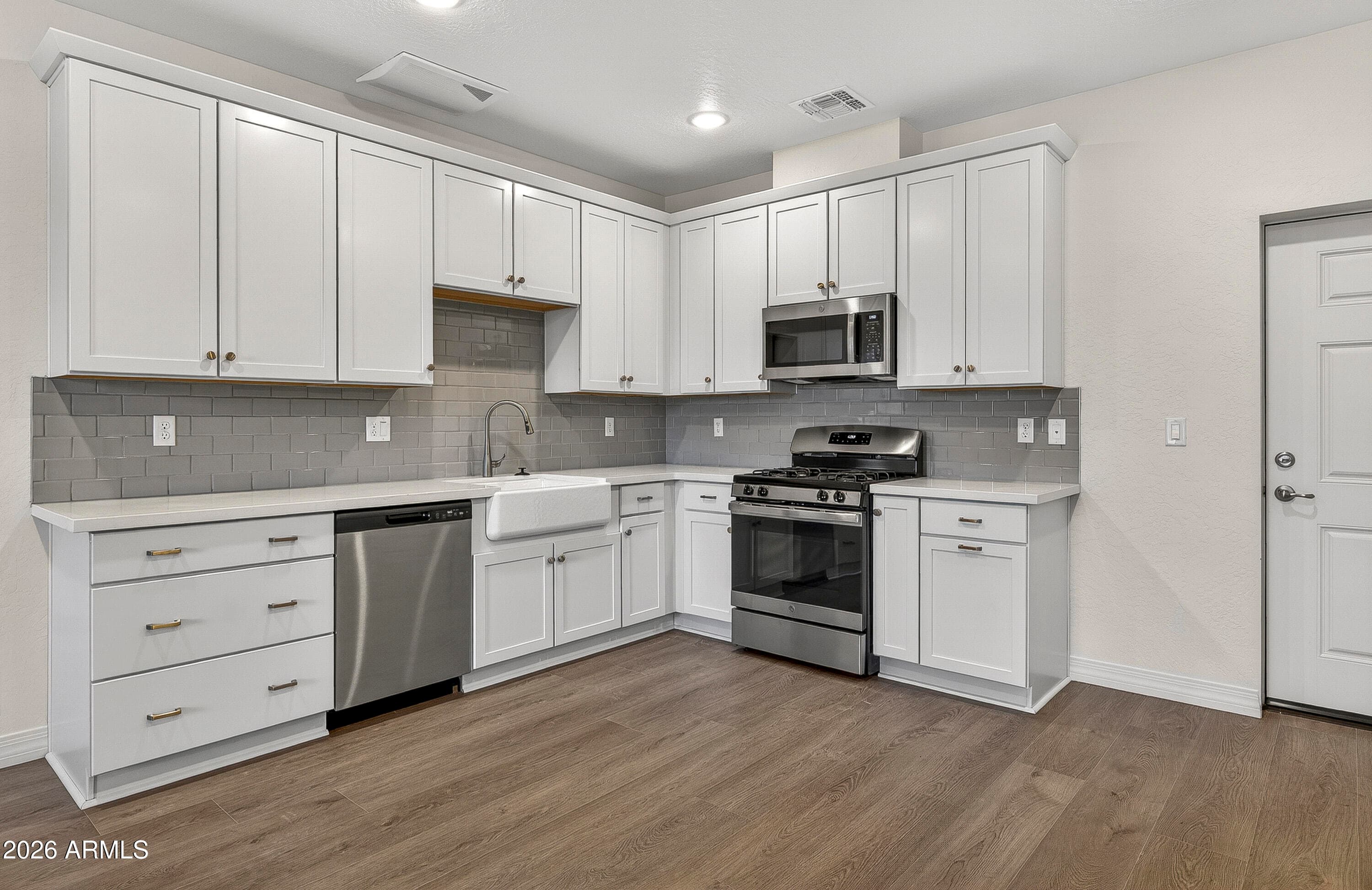 207 S BEAVER ST - See more photos