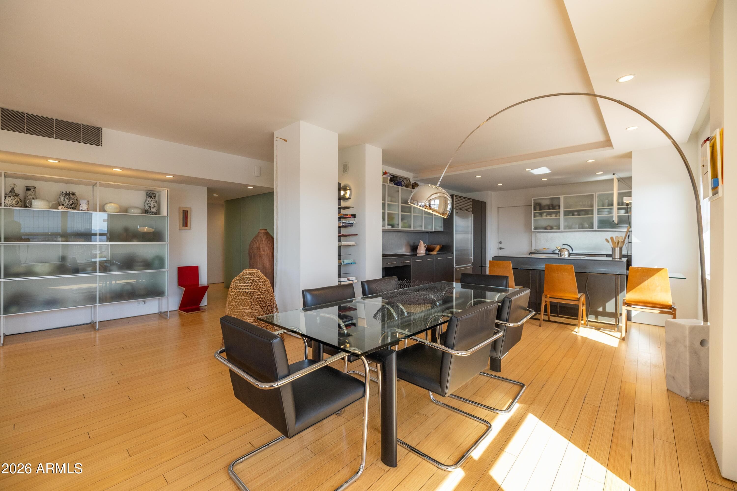 2201 N CENTRAL AVE - Photo 4