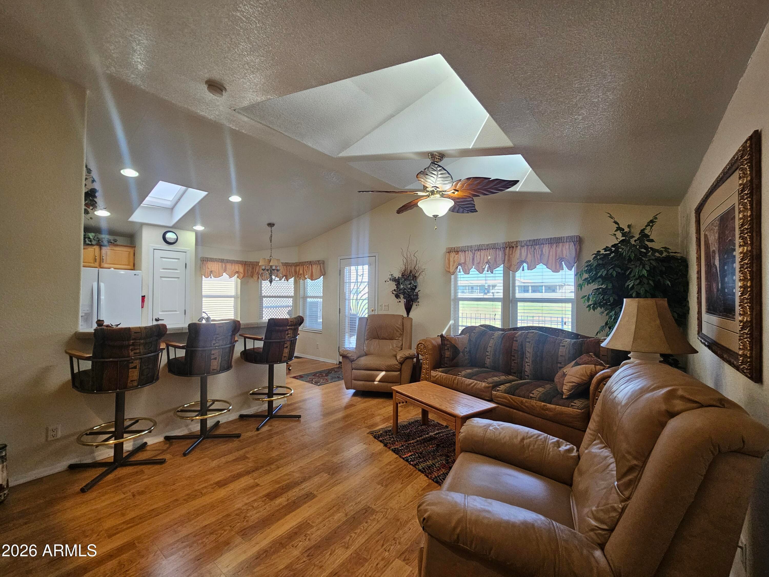 650 N Hawes Rd 4818 — photo 2