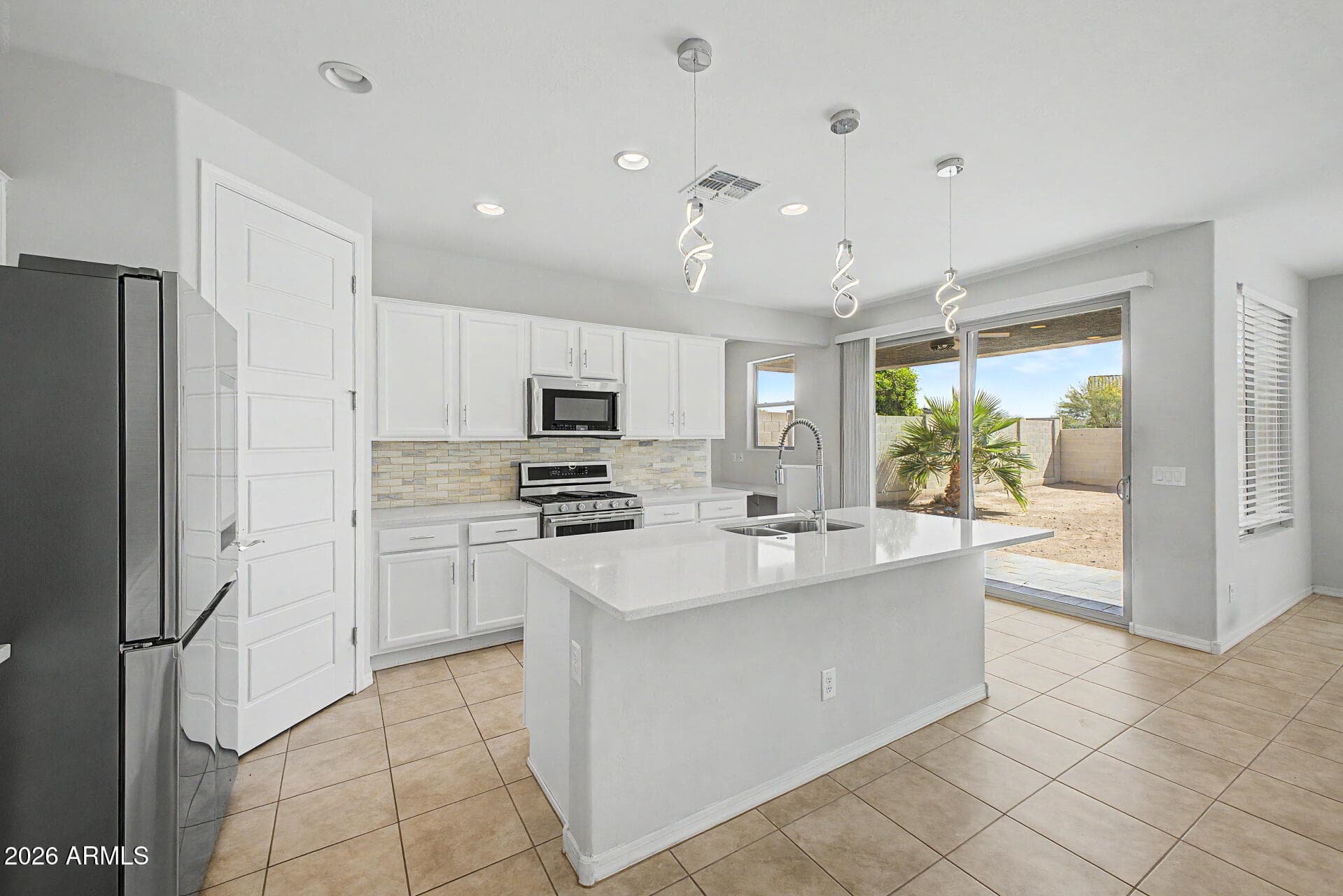 5659 N 87th Dr — photo 1