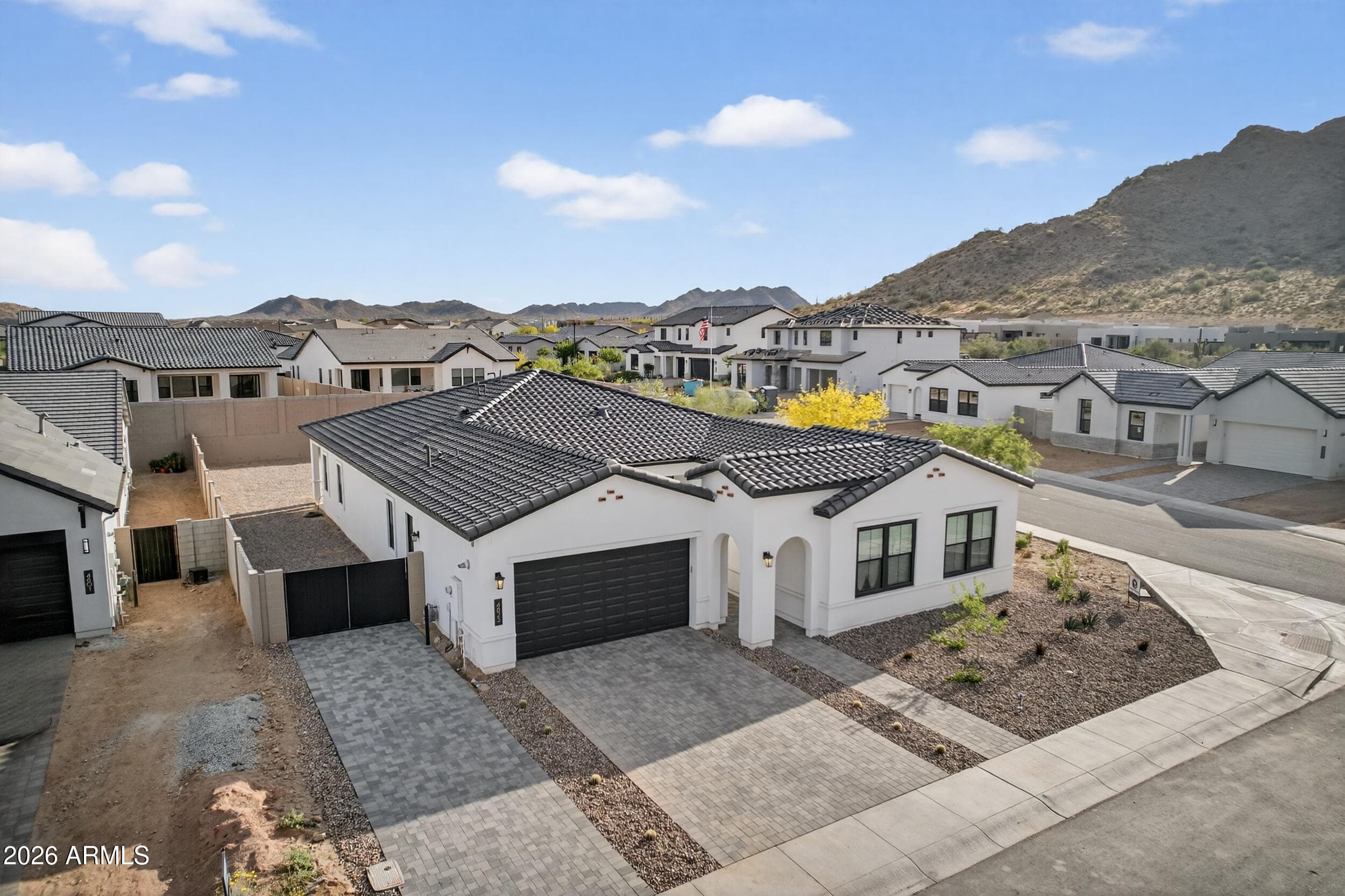 4823 W Grayback Ln — photo 2