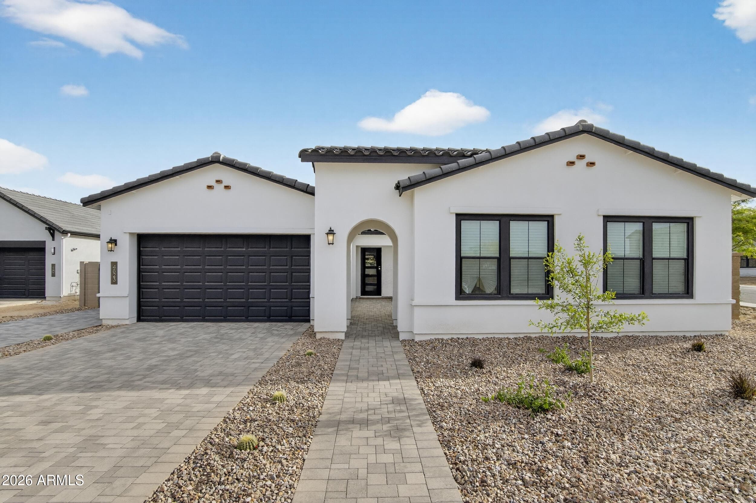 4823 W Grayback Ln — photo 1