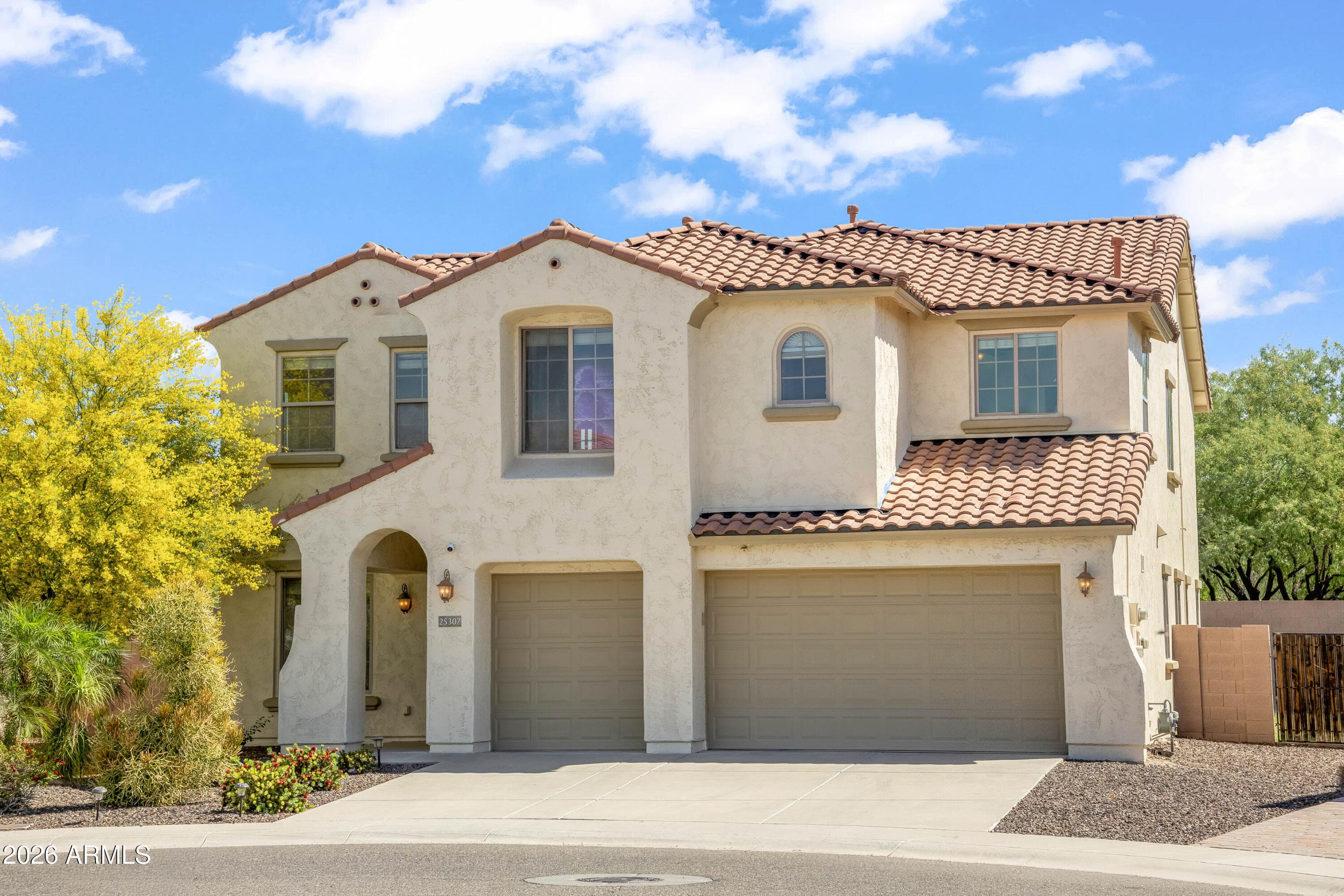 25307 N 51st Dr — photo 1