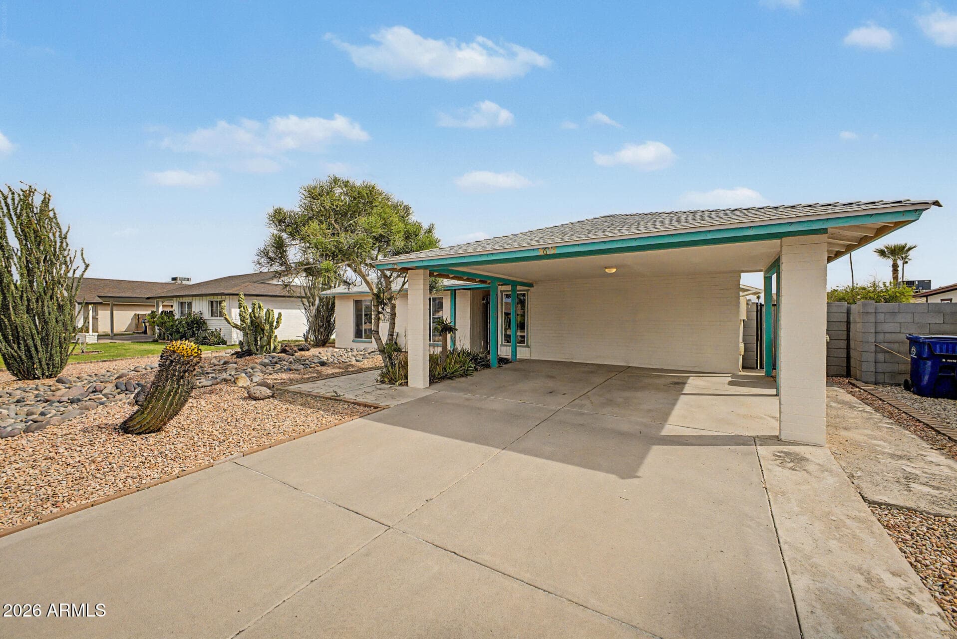5635 W Brown St — photo 2
