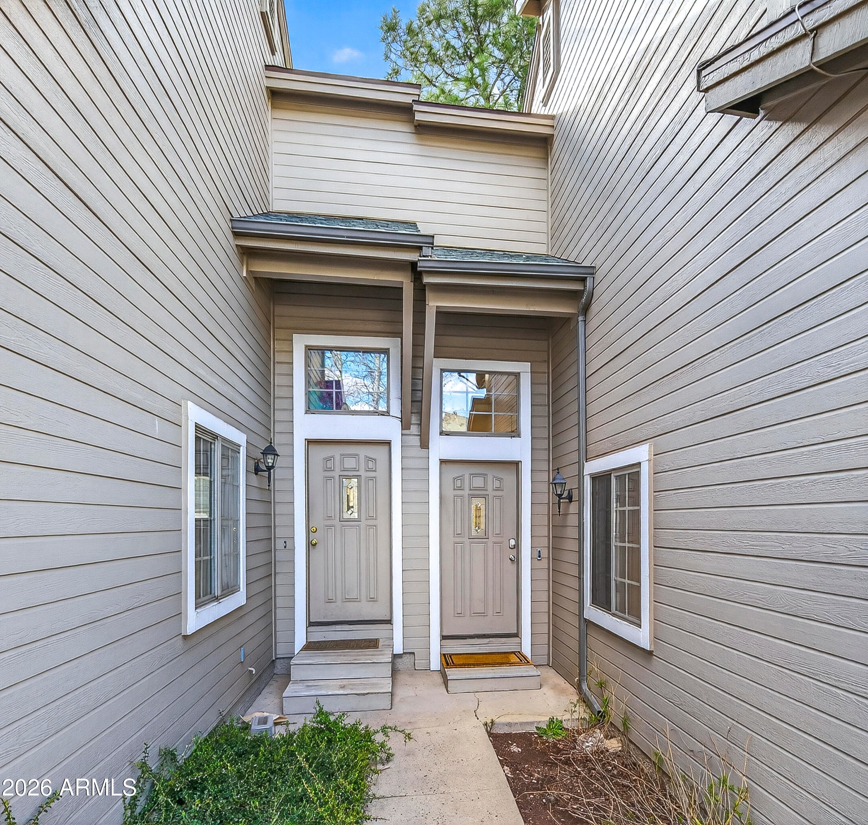 2553 S EUREKA LN - Photo 4
