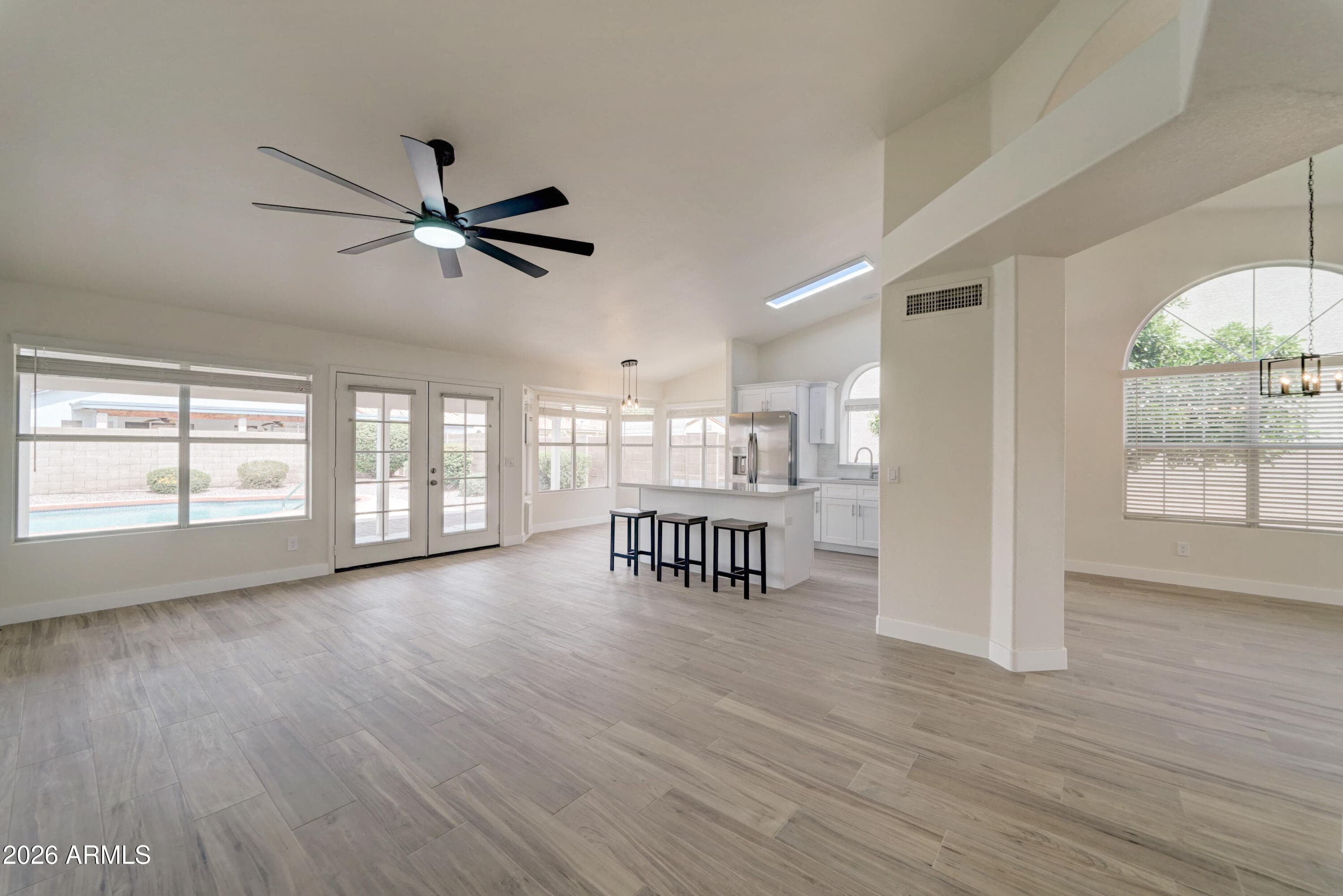 7664 W Redfield Rd — photo 2