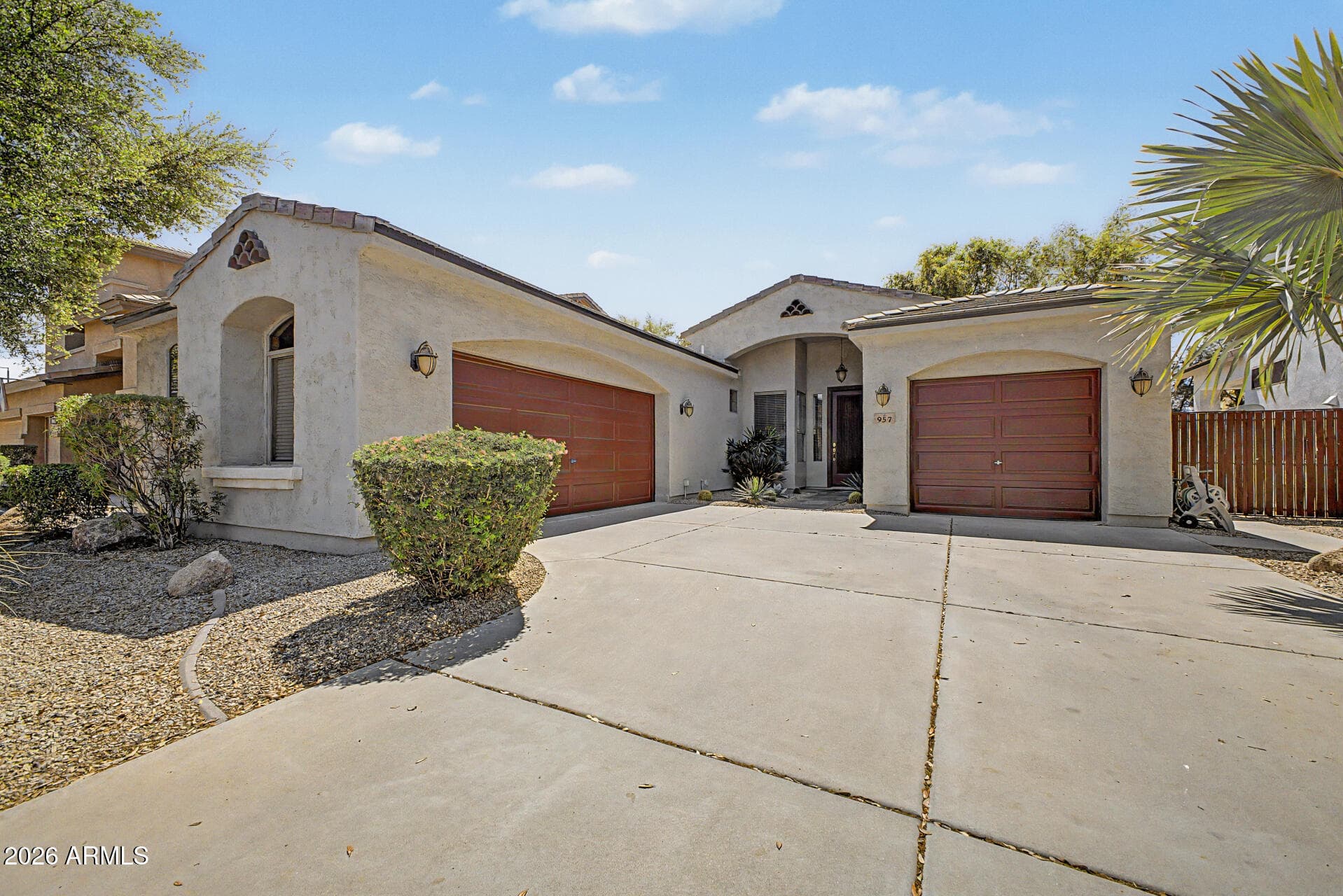 957 E Scorpio Pl — photo 2