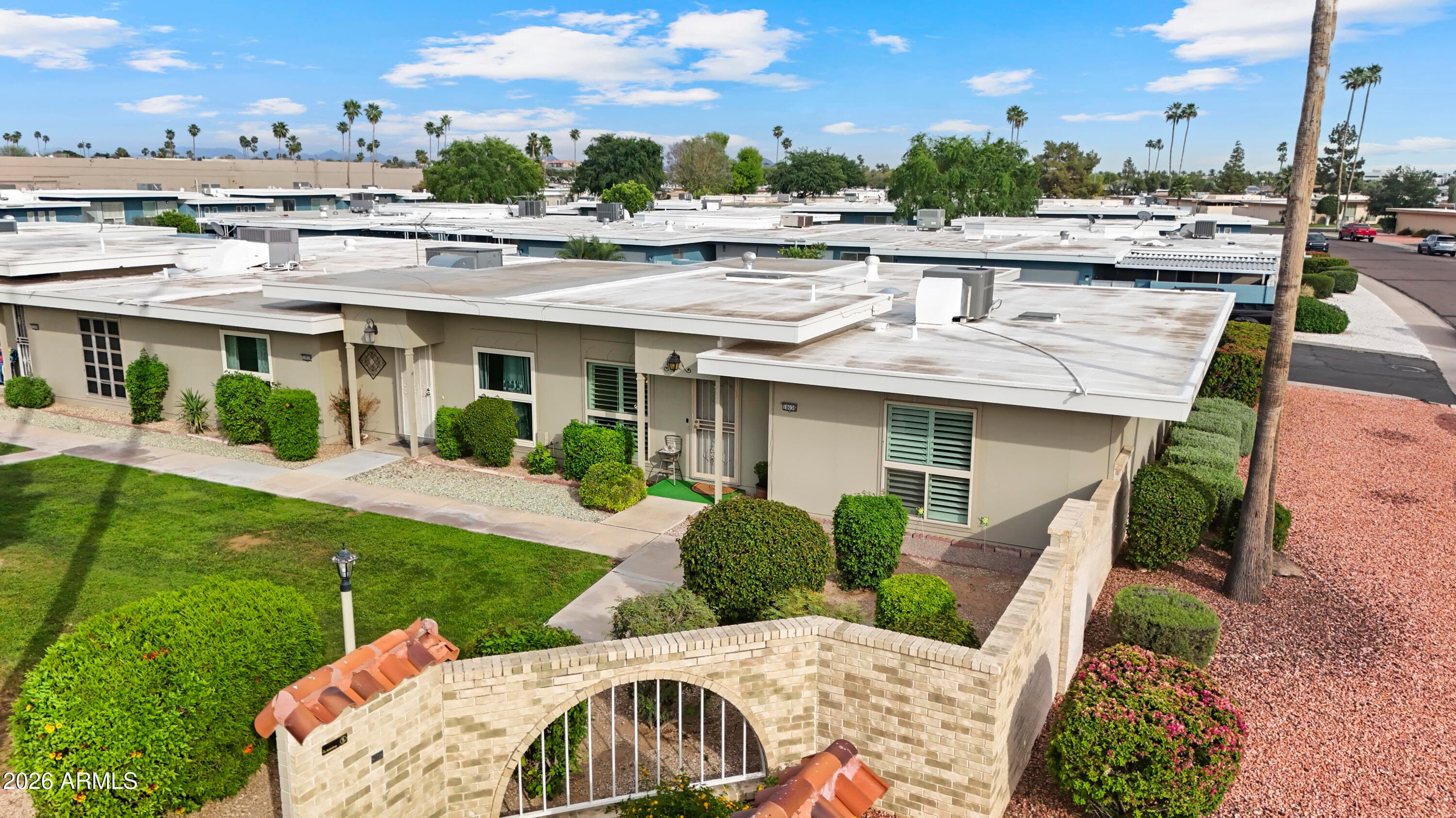 10036 W Lancaster Dr — photo 1