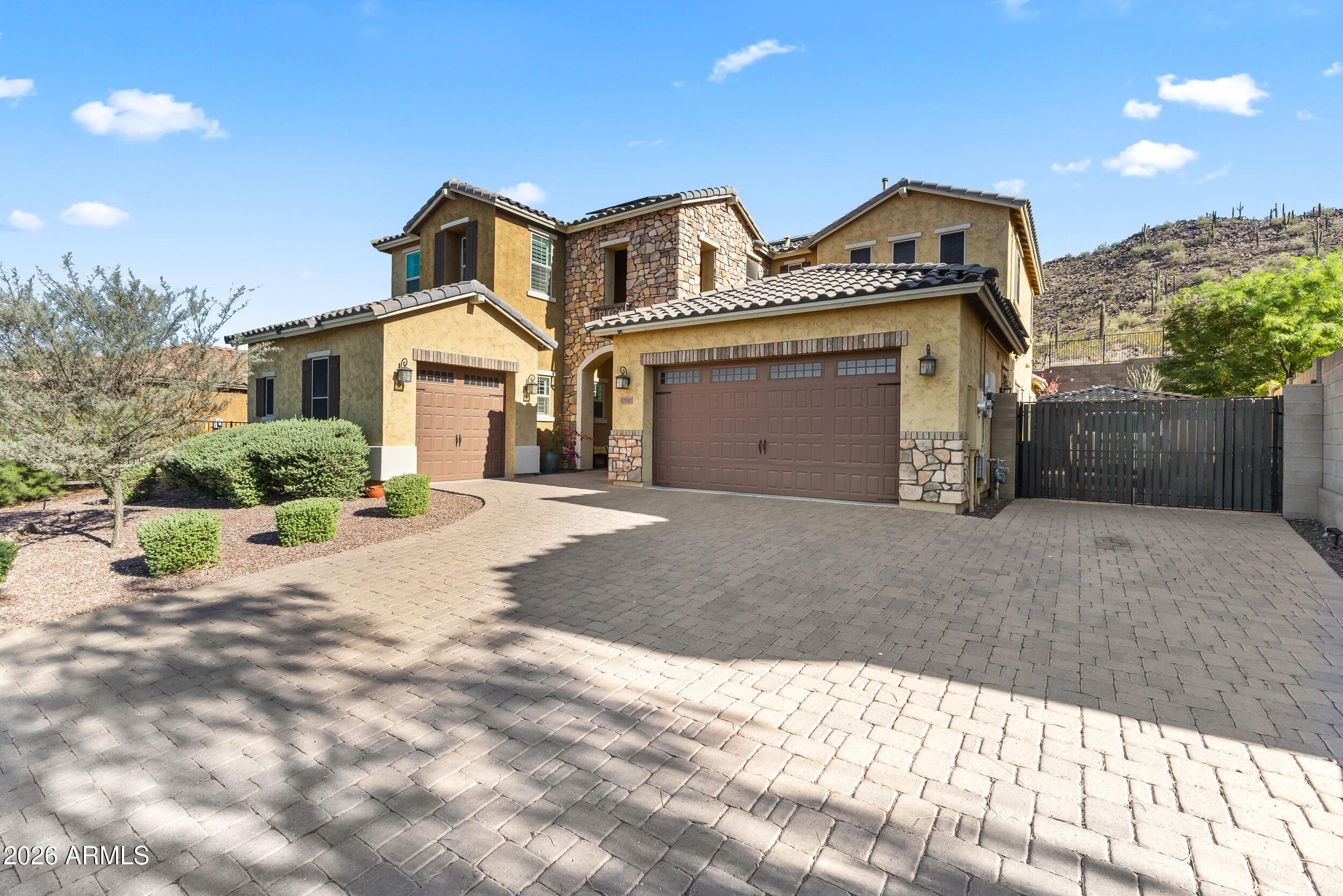 10110 W Redbird Rd — photo 1