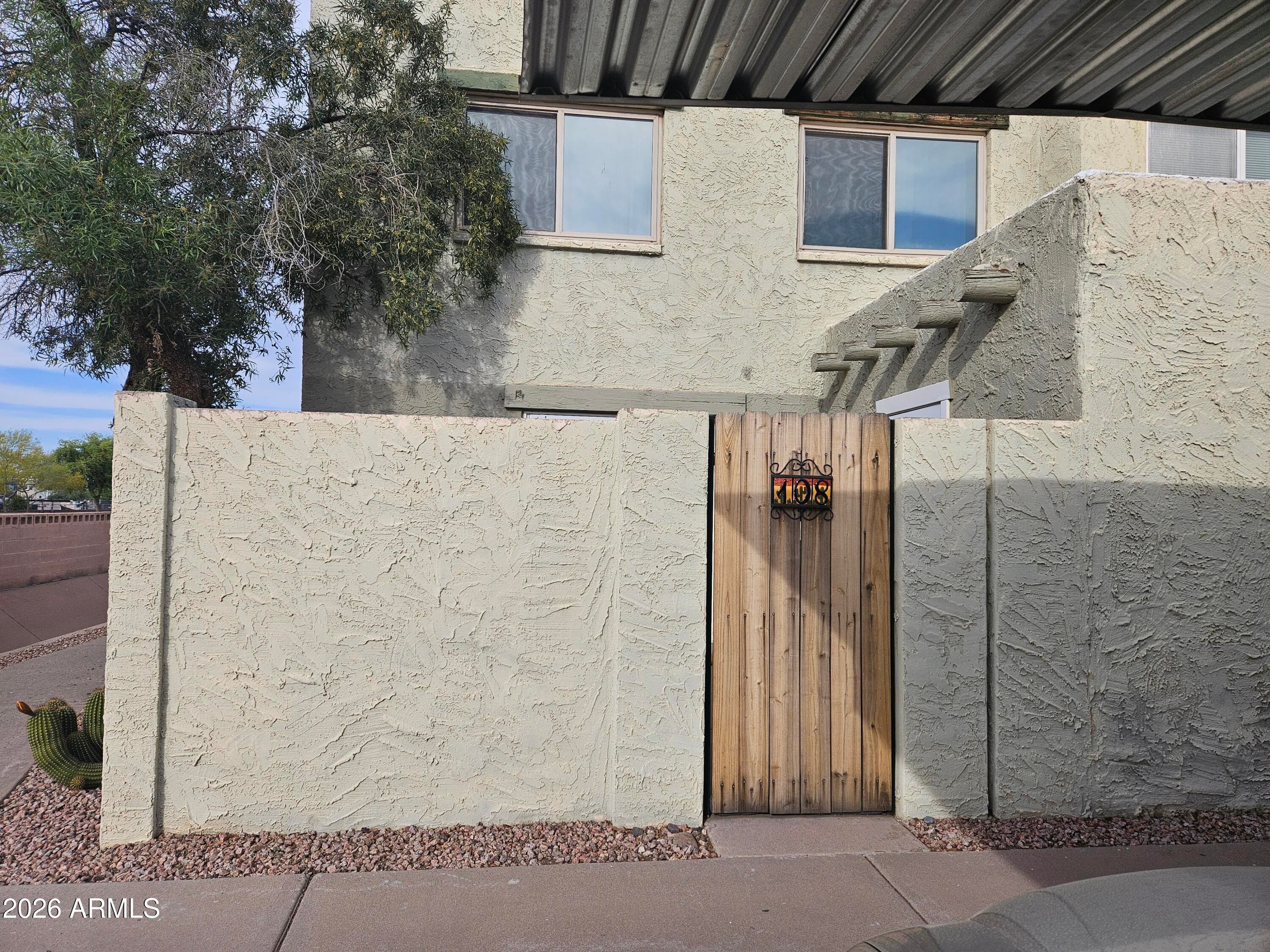 1500 W RIO SALADO PARKWAY - Photo 1