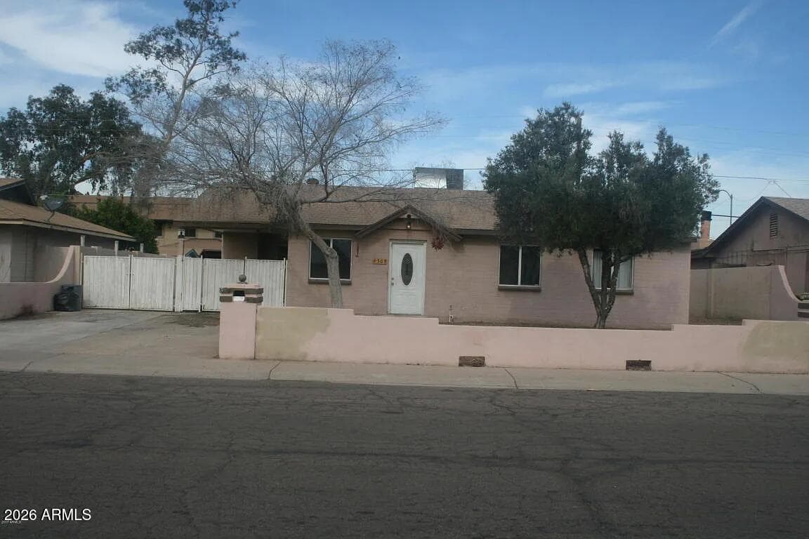 6308 W Rose Ln — photo 1
