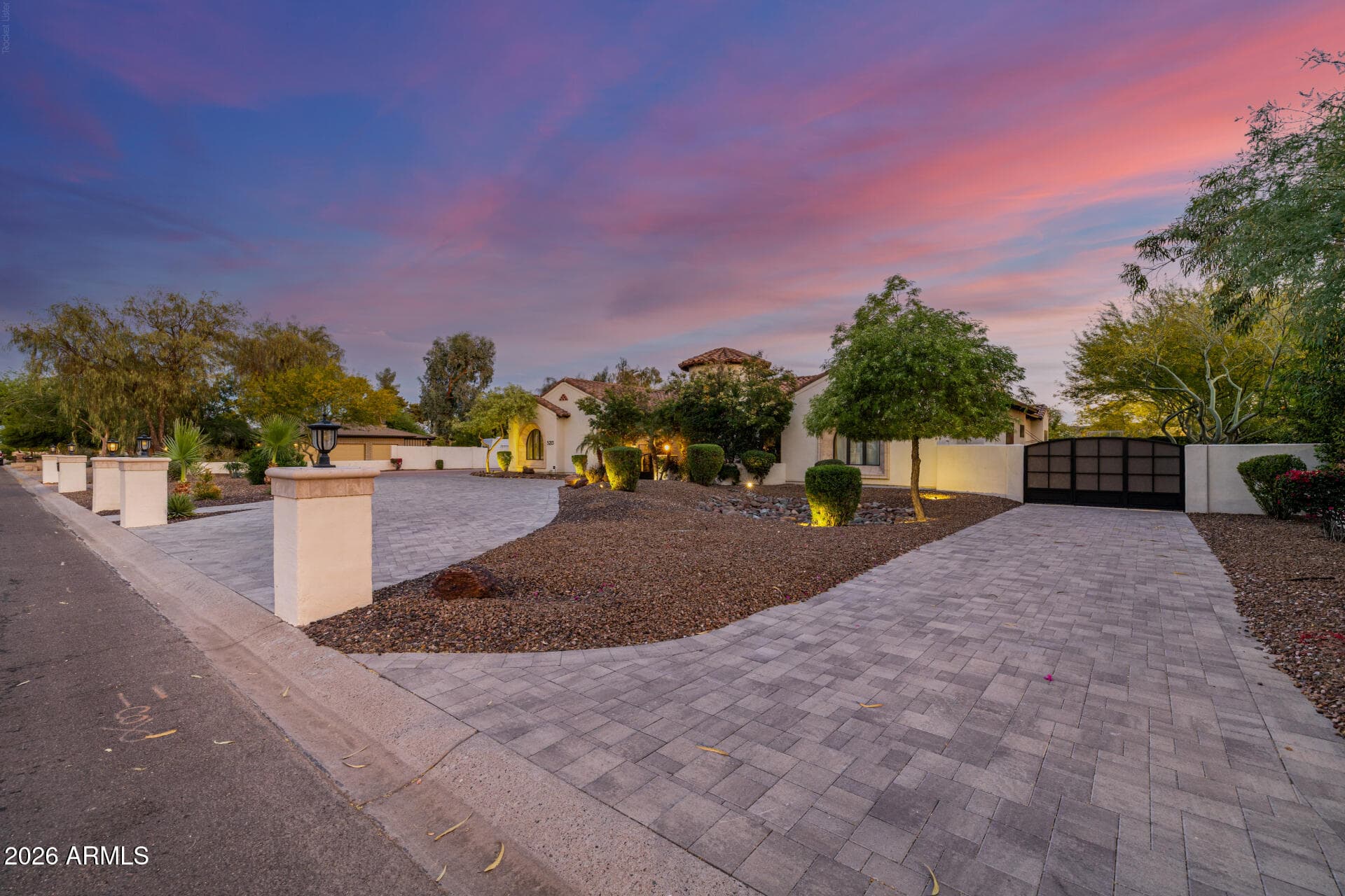 5213 W Park View Ln — photo 2
