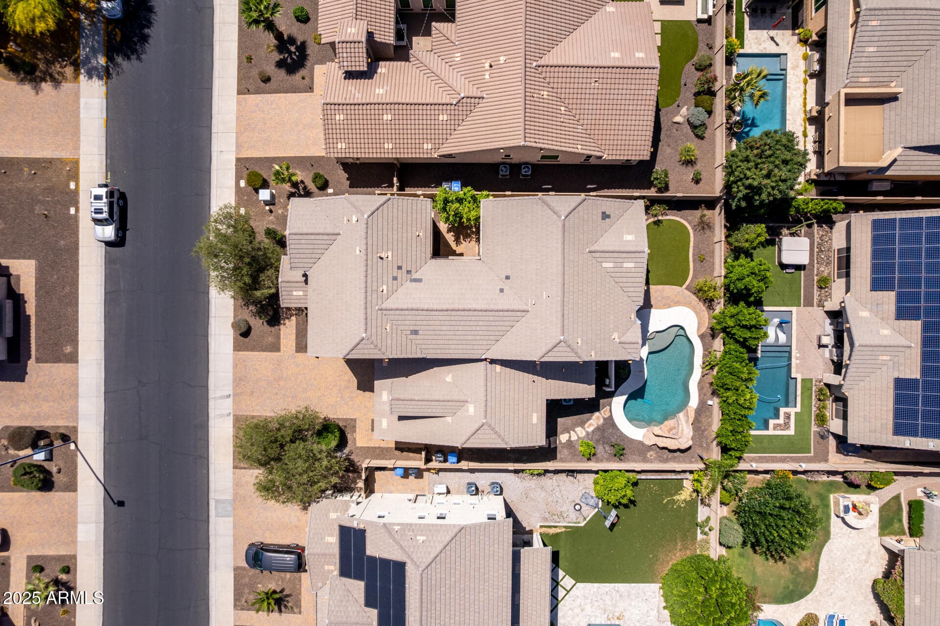 882 E PARKVIEW DR - Photo 80