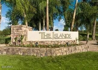 1342 W Seashore Dr — photo 2