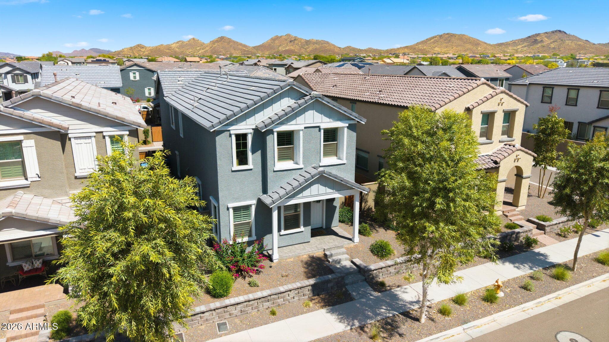 1918 W Lariat Ln — photo 1