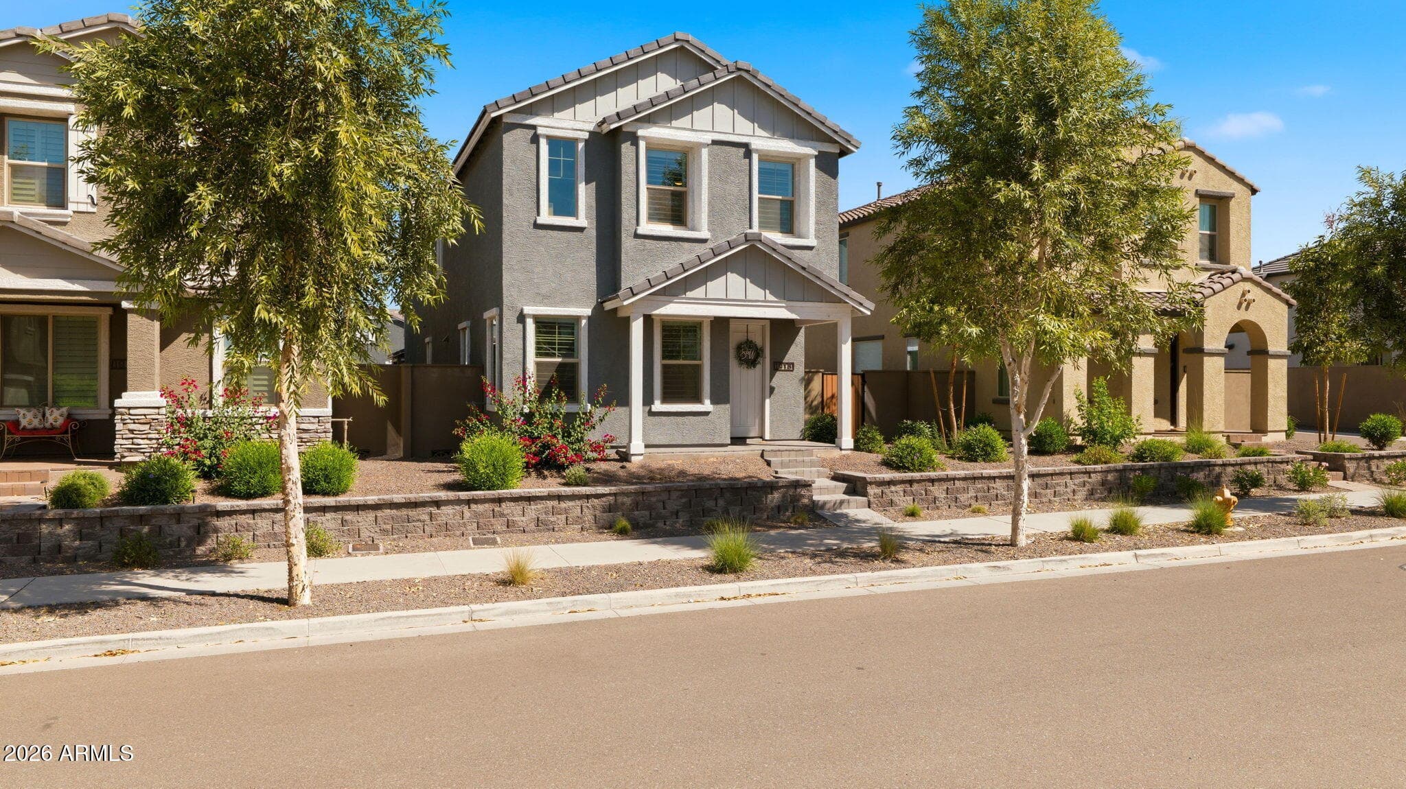 1918 W Lariat Ln — photo 2