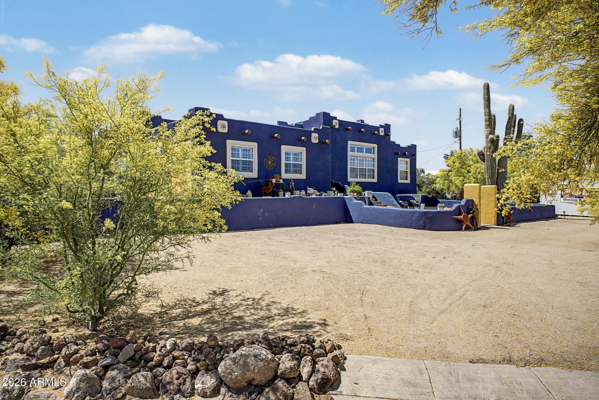 2027 E Circle Mountain Rd — photo 1