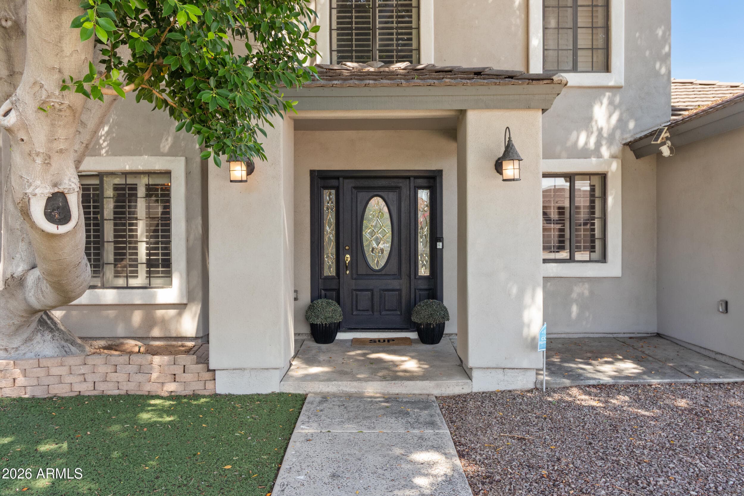 2402 E Kramer Circle — photo 2
