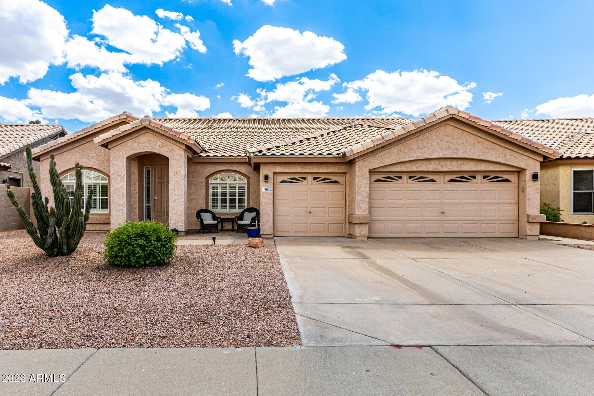 8775 W Kathleen Rd — photo 1