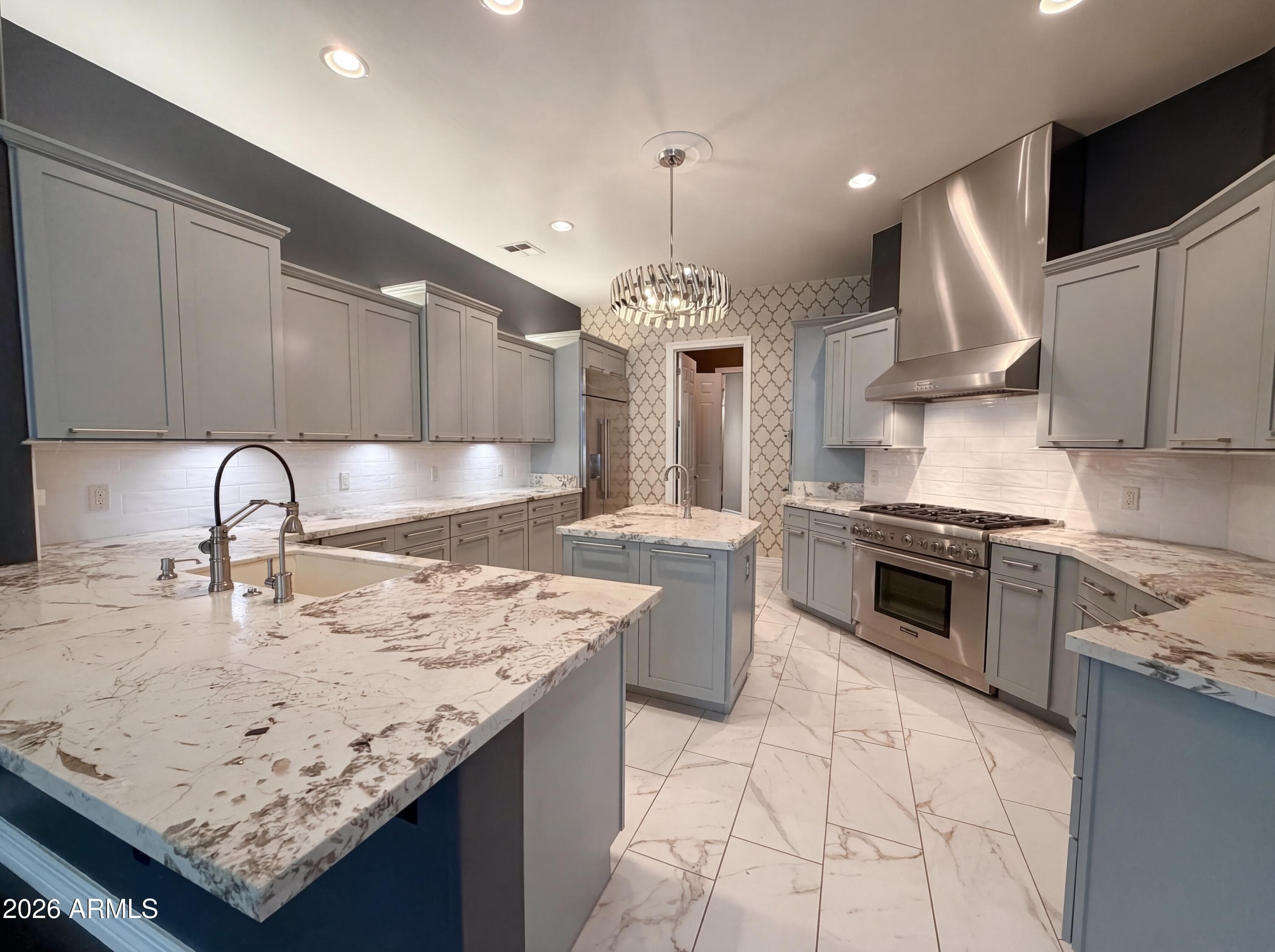 1621 W Winter Dr — photo 2