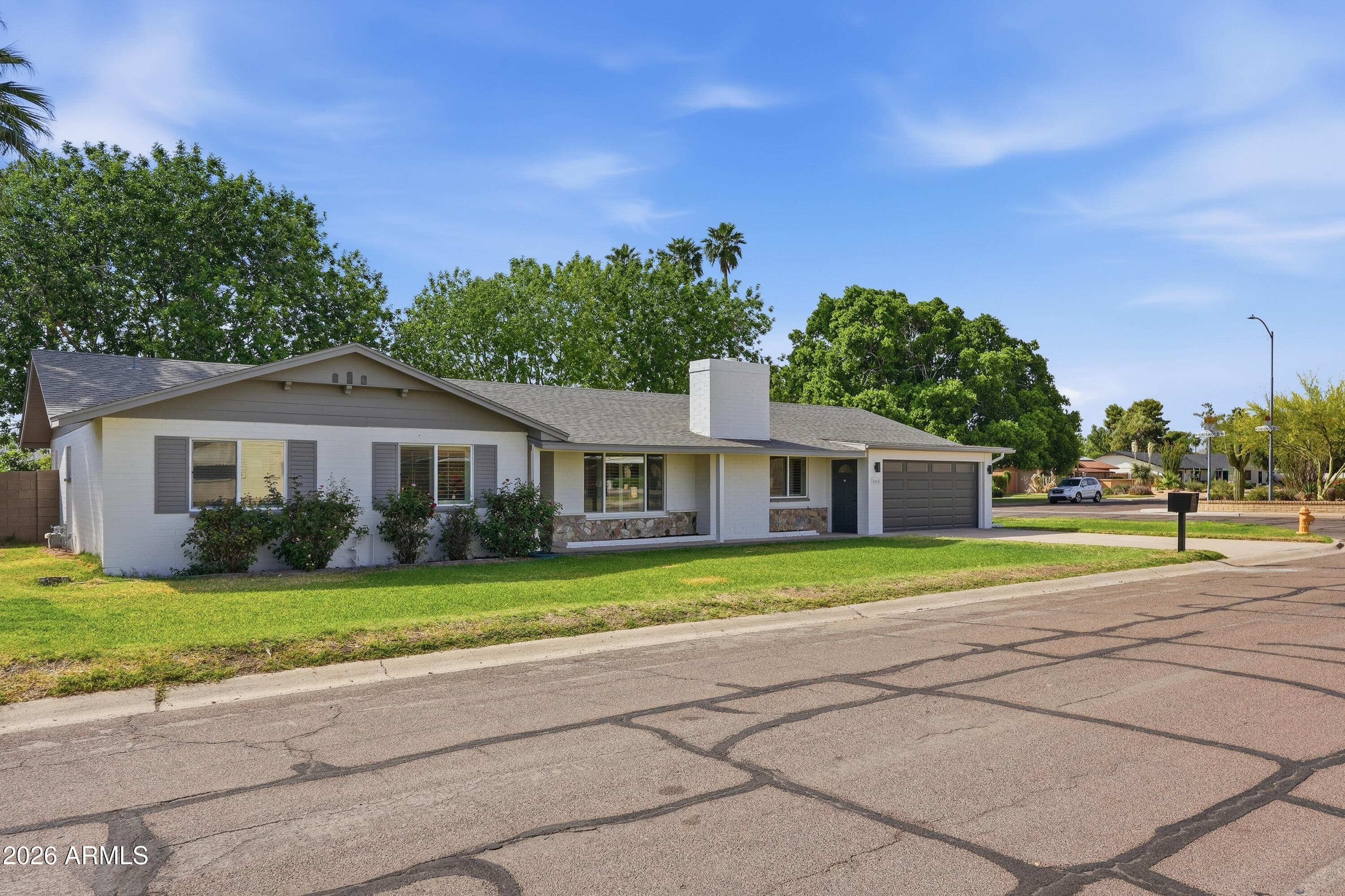 8162 N 1st Ave — photo 1