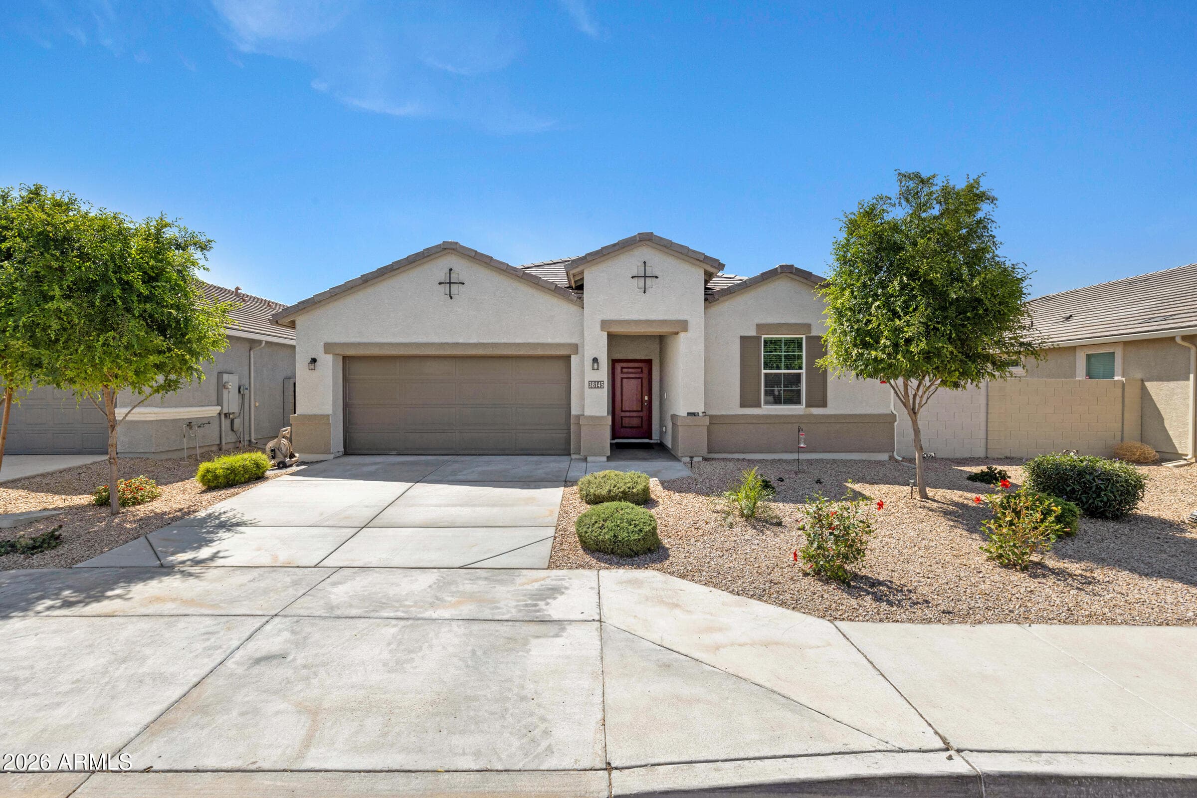 38145 W Amalfi Ave — photo 1