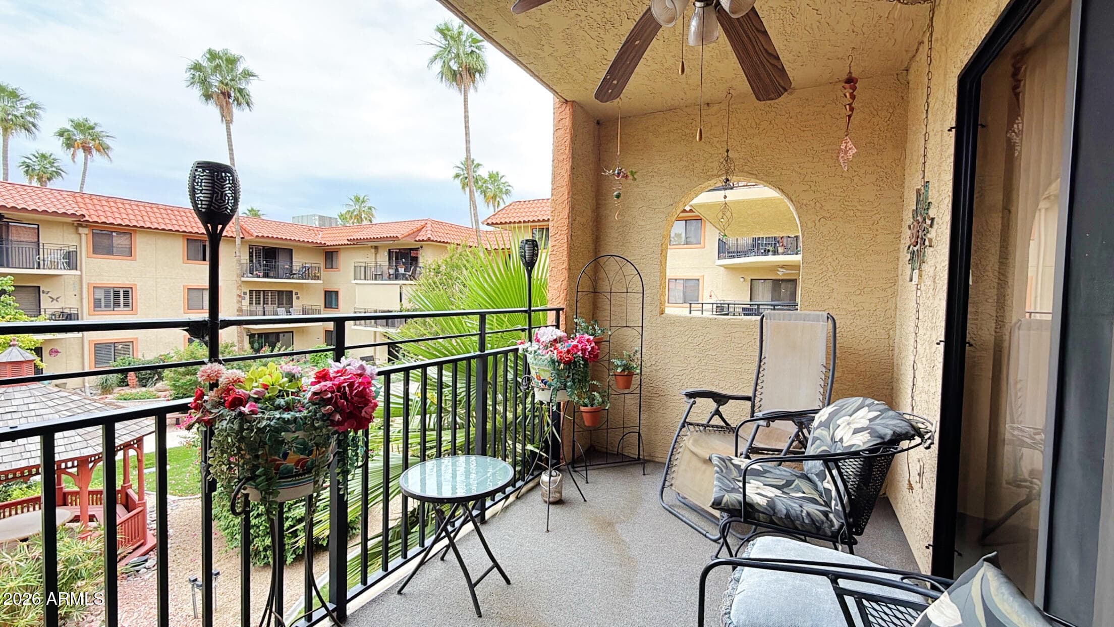 10330 W Thunderbird Blvd B203 — photo 2