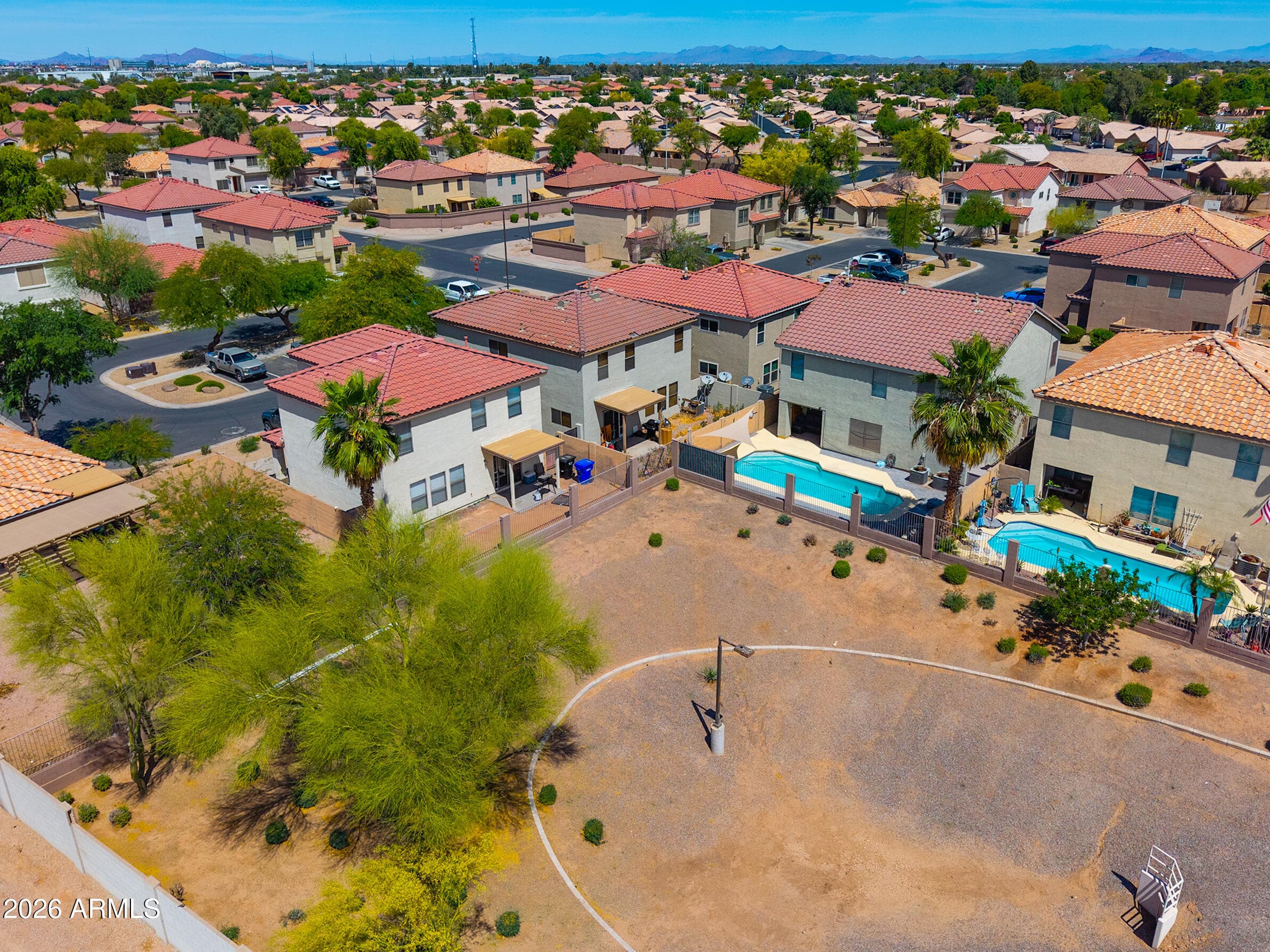 731 E Reflection Pl — photo 35