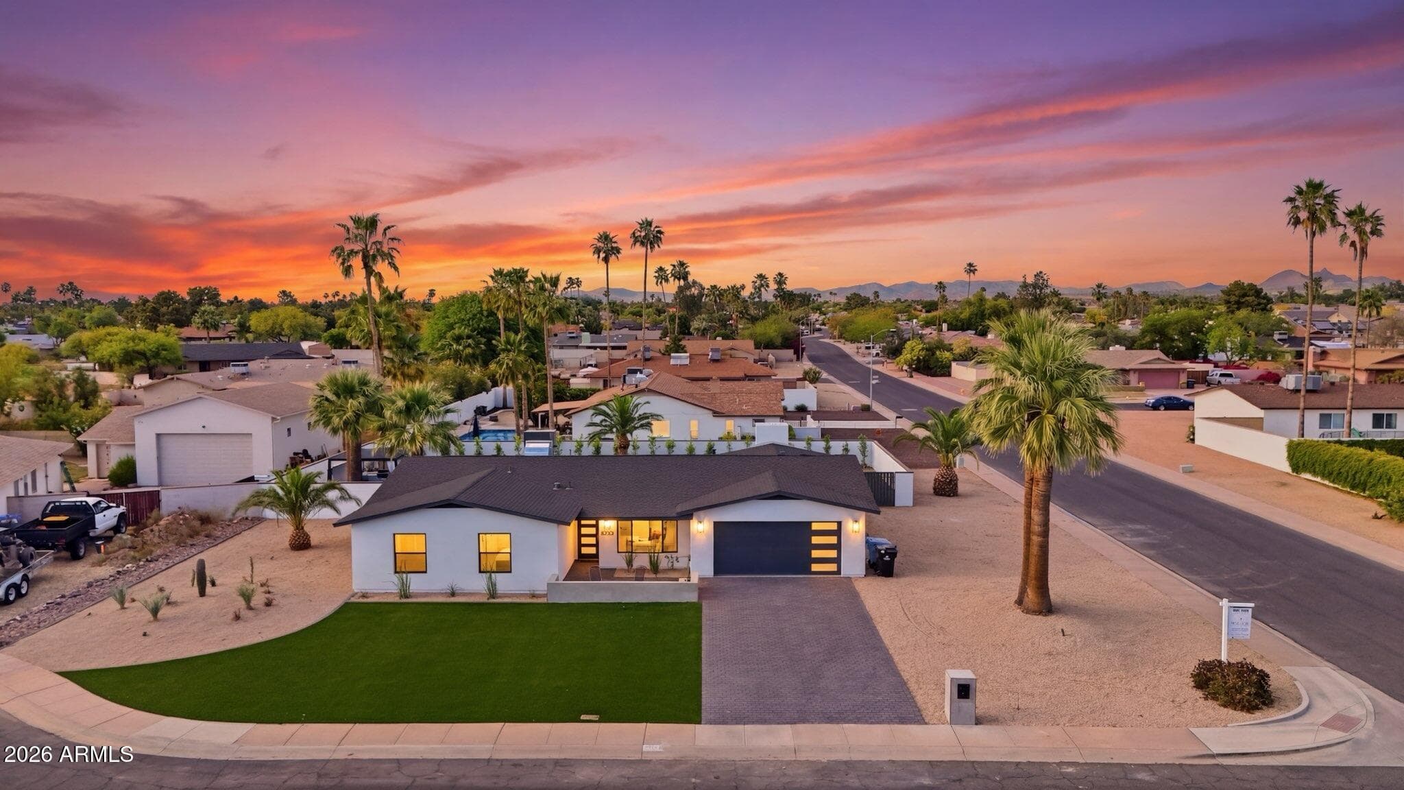 6242 E Redfield Rd — photo 2