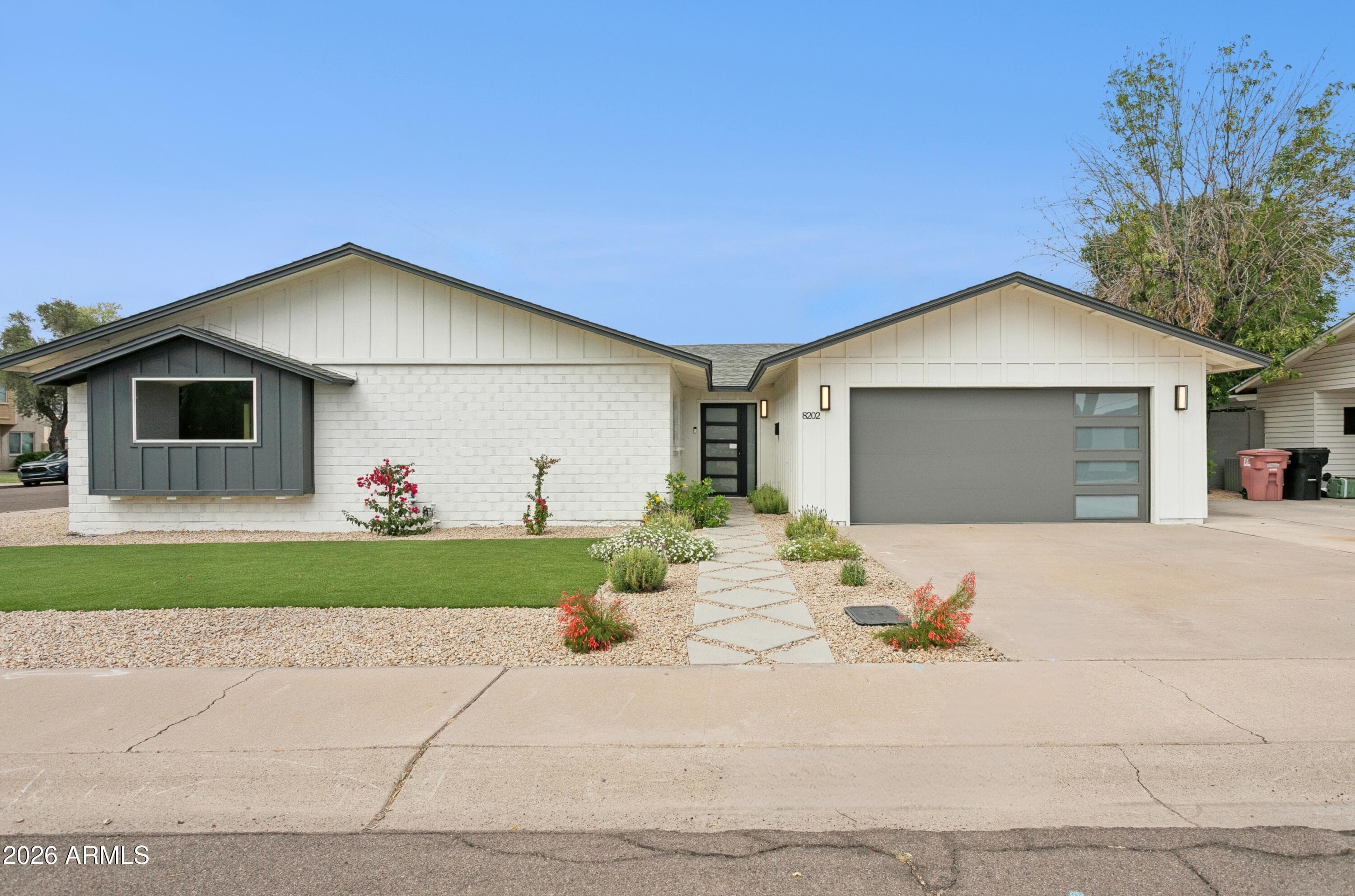 8202 E Mackenzie Dr — photo 1