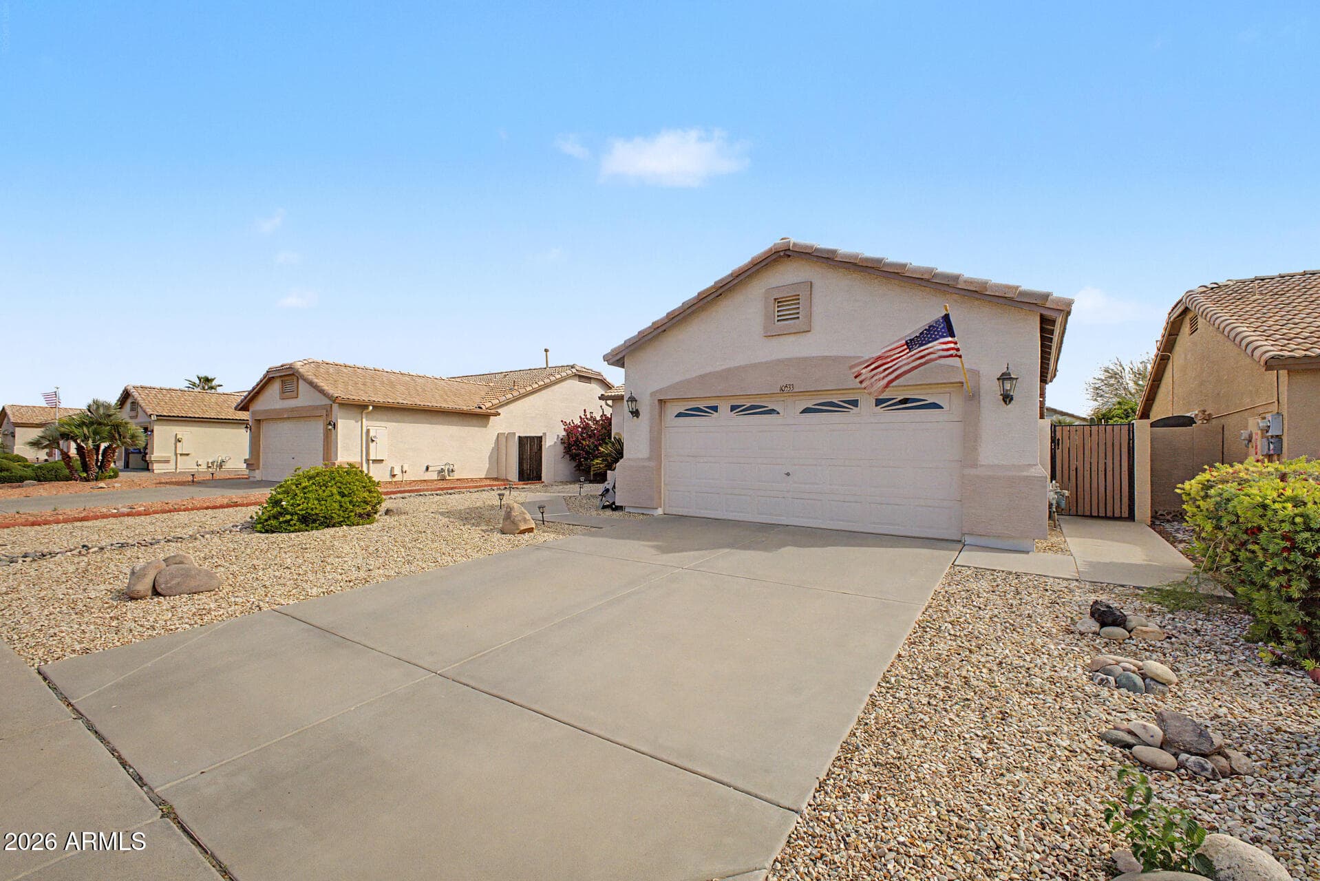 10533 W POTTER DR - Photo 3