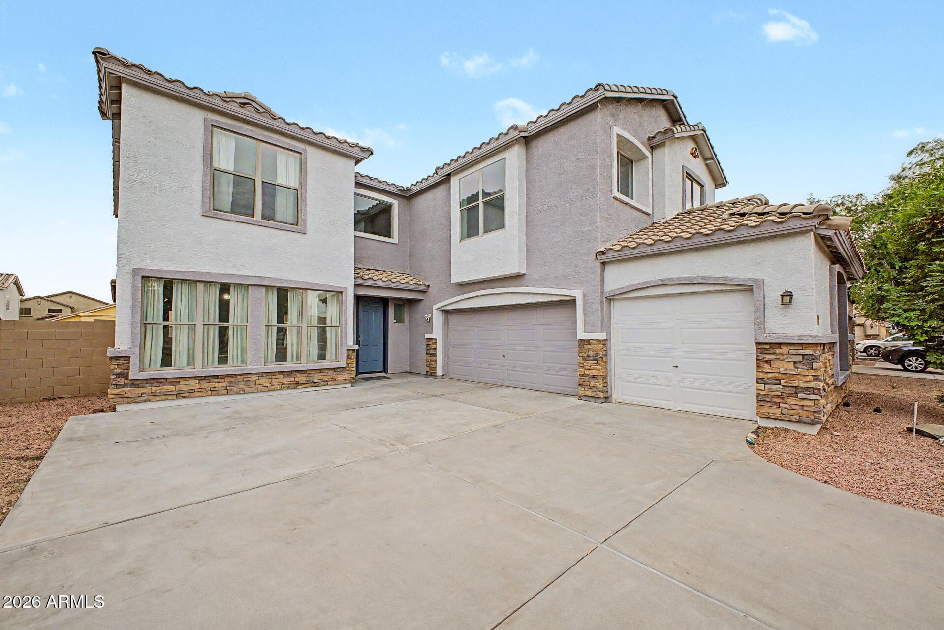 4623 W T Ryan Ln — photo 2