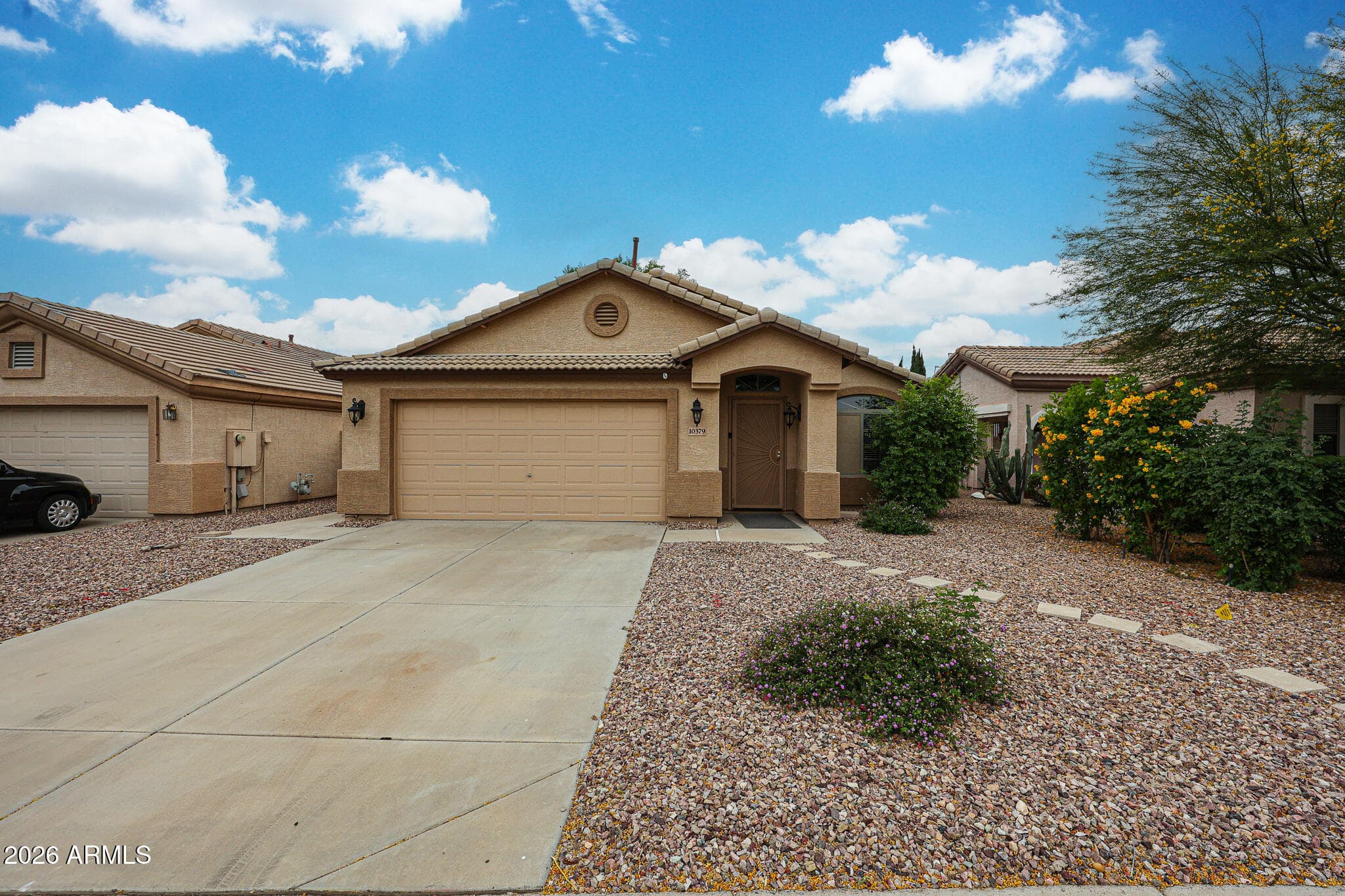 10379 W Tonopah Dr — photo 1