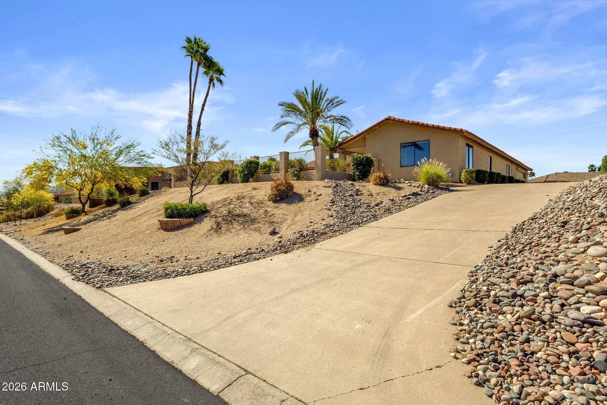 10621 N Indian Wells Dr — photo 1