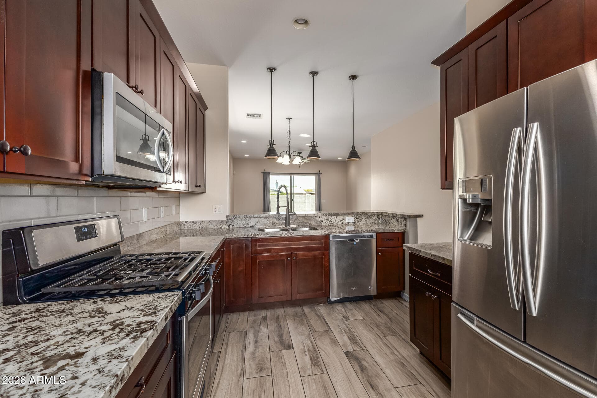 2338 W Sierra Vista Dr — photo 2