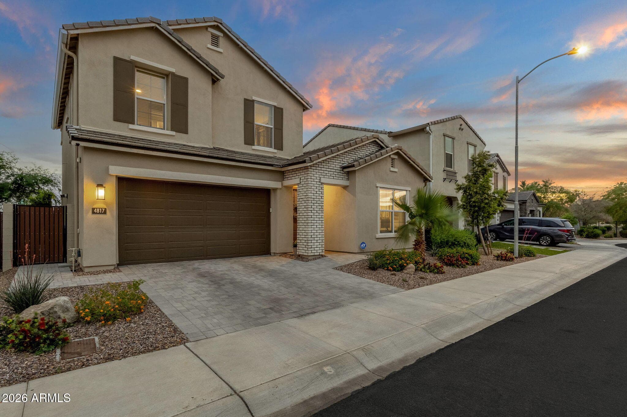 4817 E Muriel Dr — photo 2